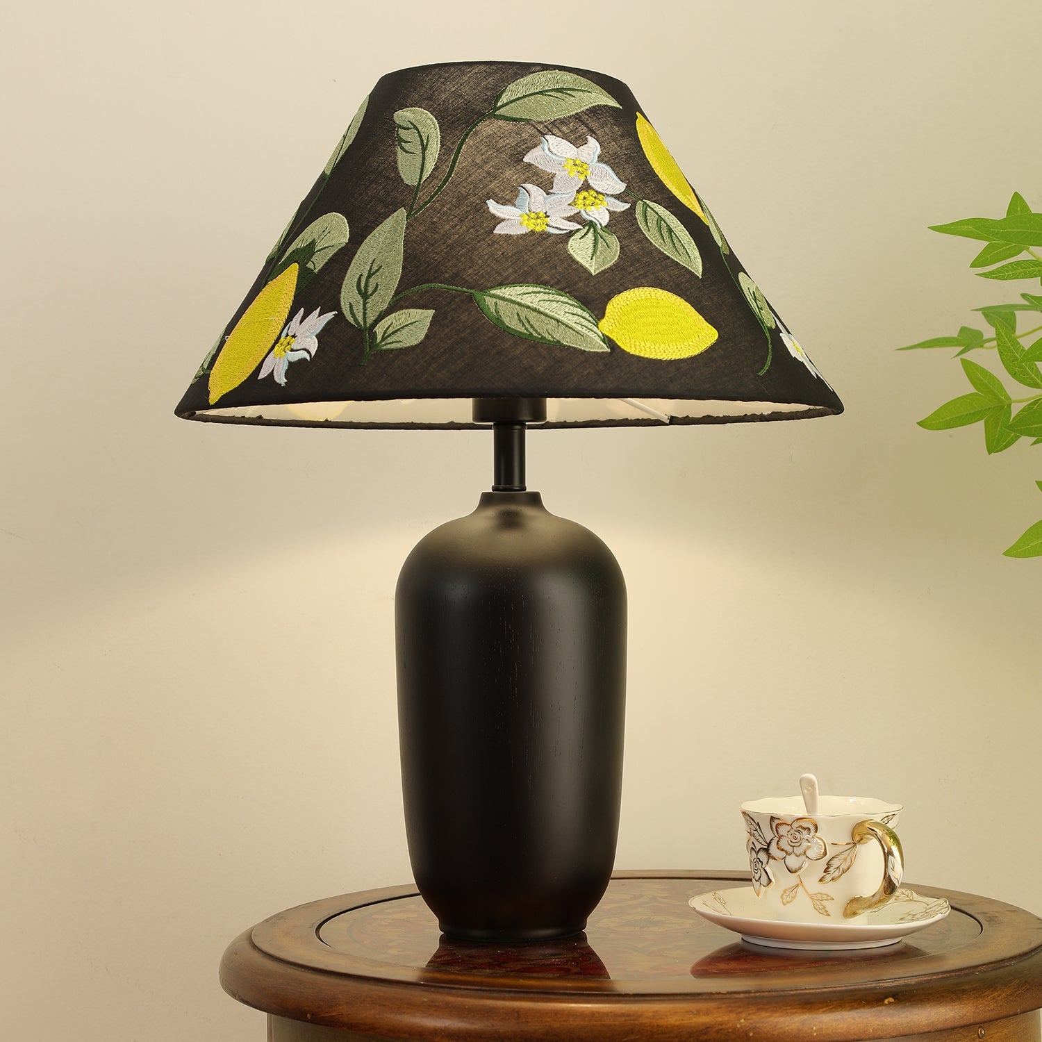 Clara Table Lamp - Blowlighting
