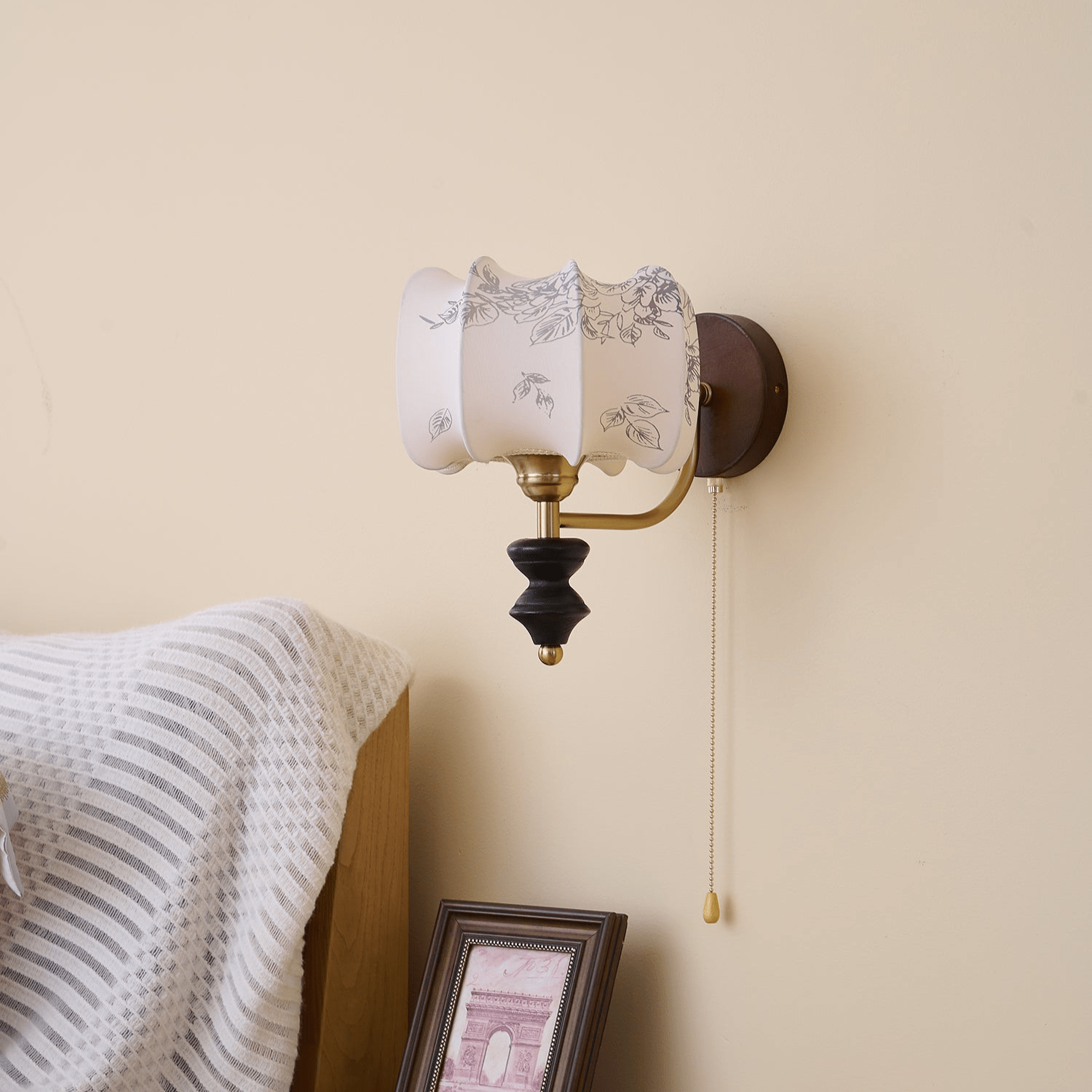 Clarendon Wall Lamp - Blowlighting