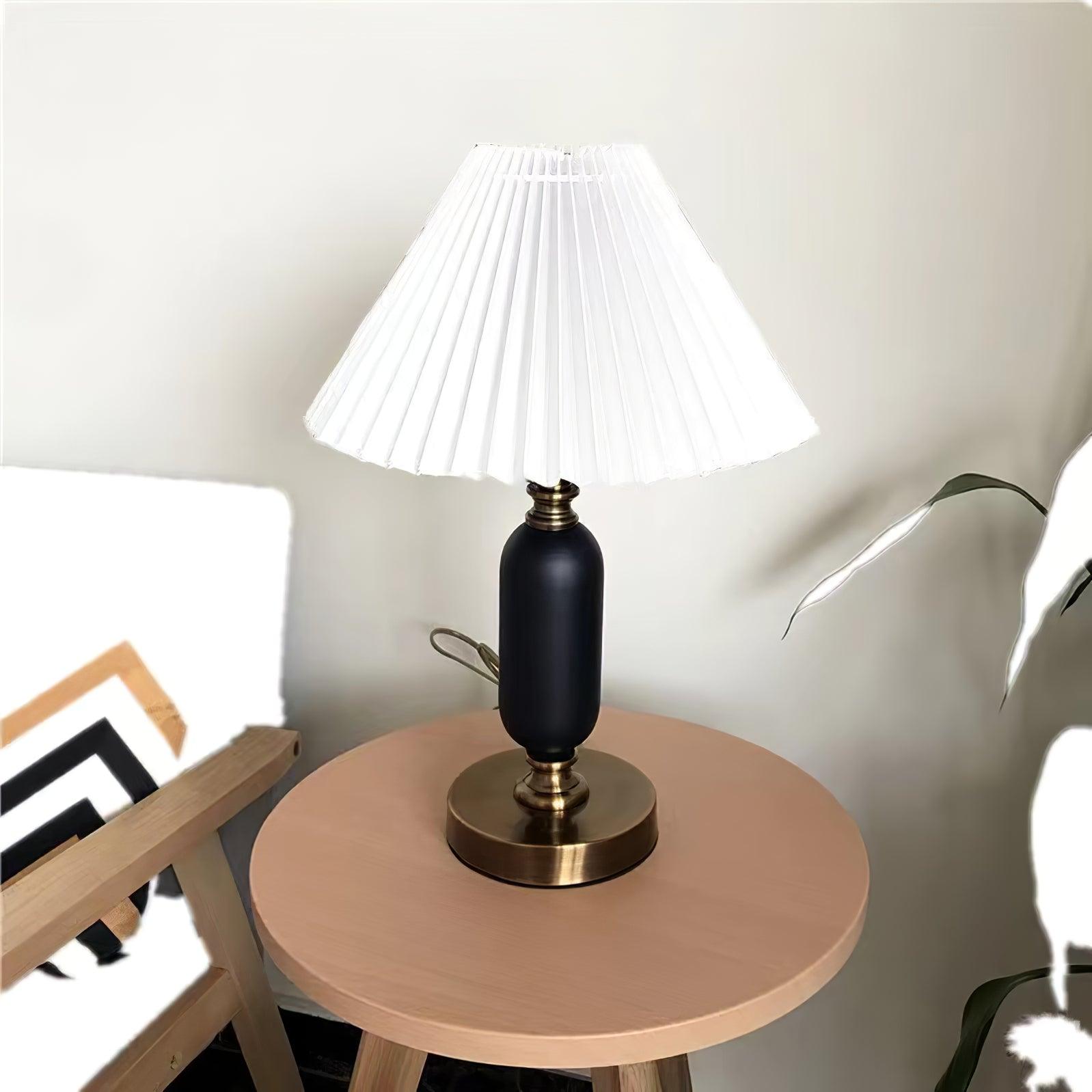 Aurmarila Fabric Table Lamp - Blowlighting