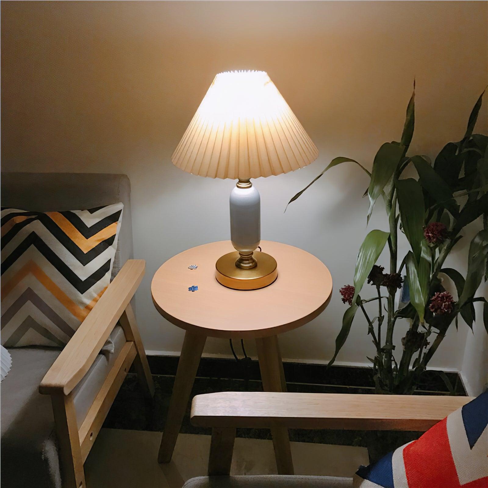 Aurmarila Fabric Table Lamp - Blowlighting