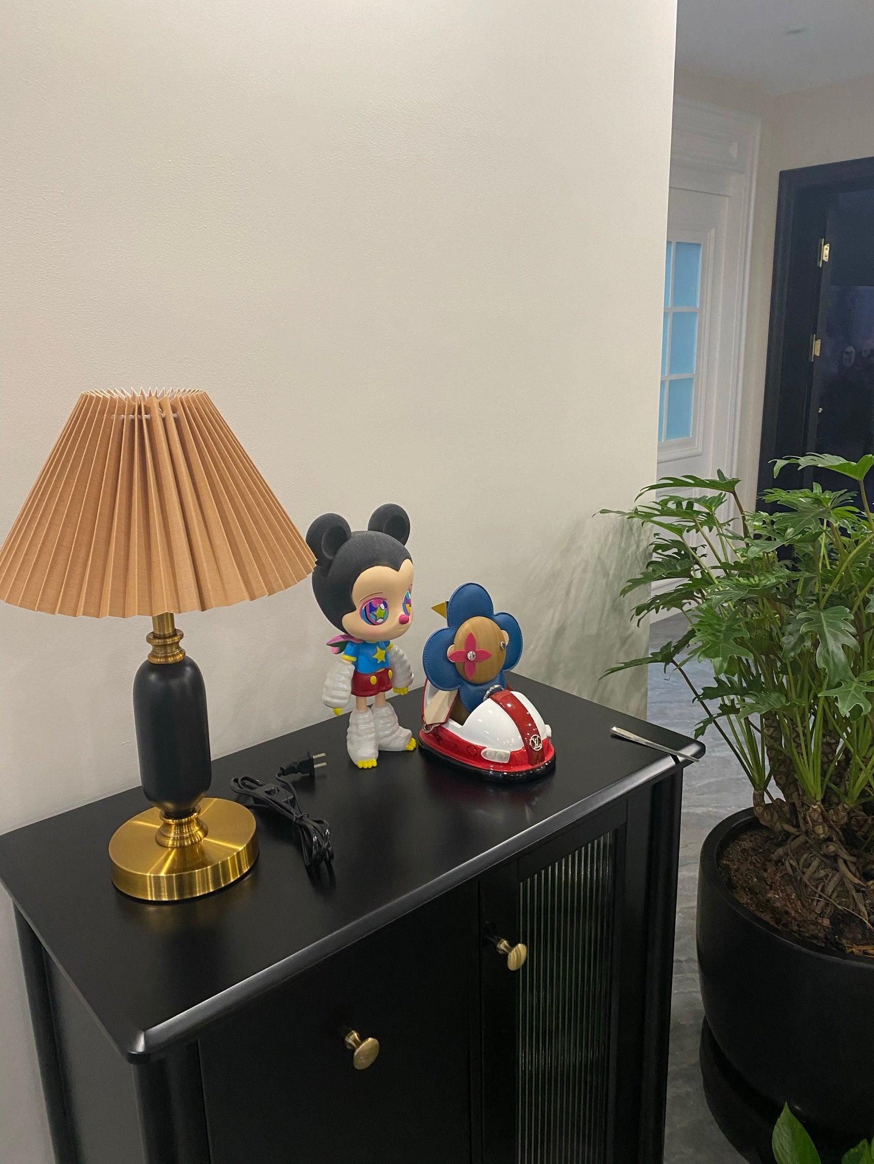 Aurmarila Fabric Table Lamp - Blowlighting