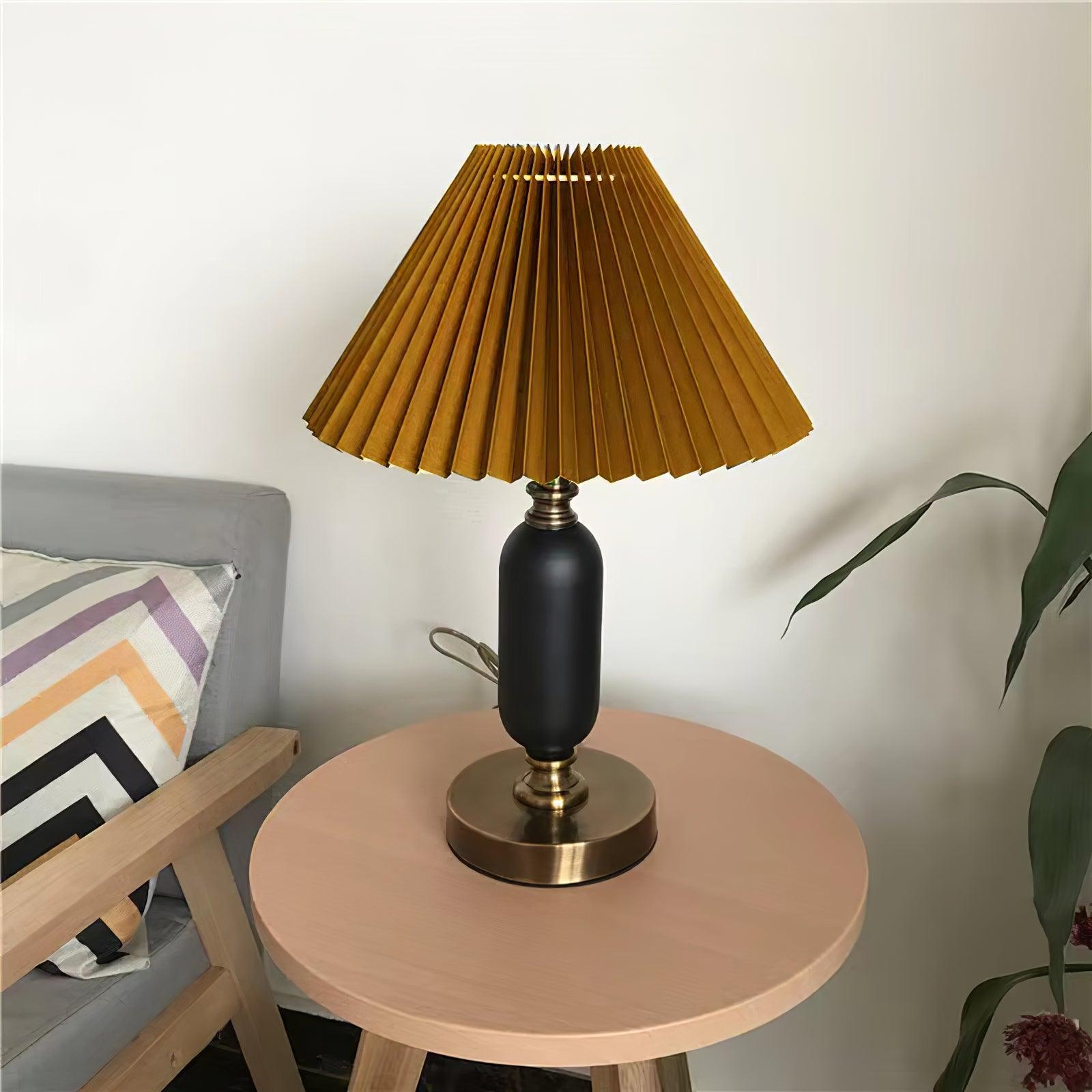 Aurmarila Fabric Table Lamp - Blowlighting