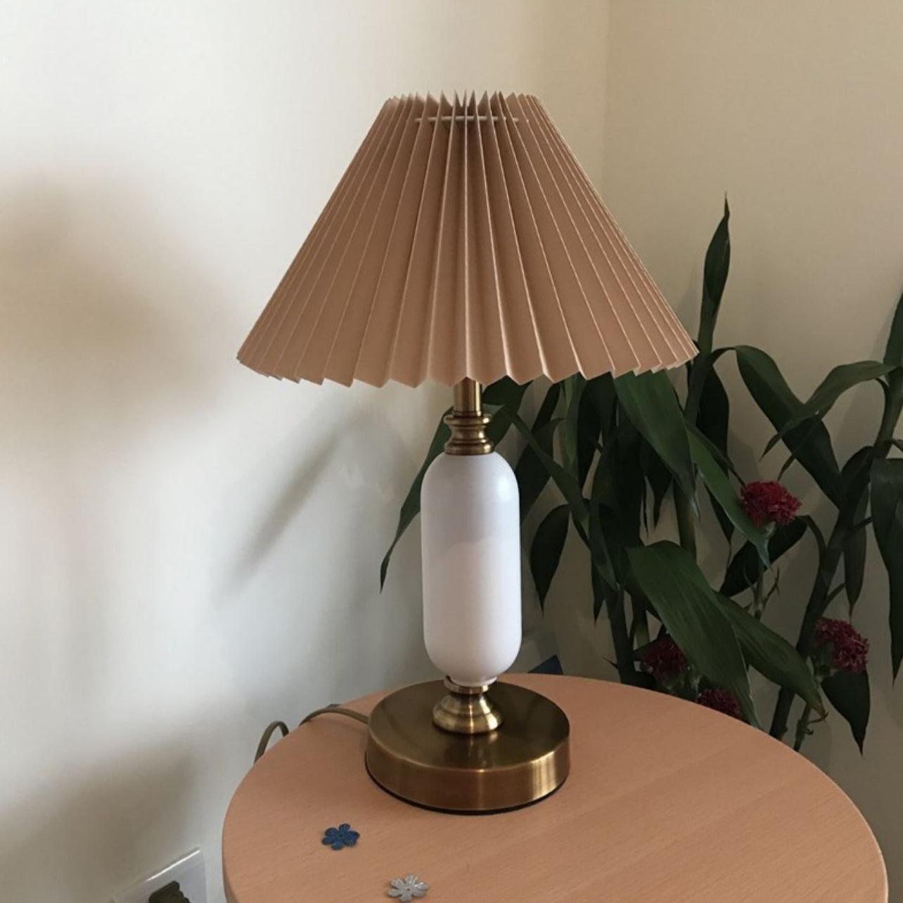 Aurmarila Fabric Table Lamp - Blowlighting