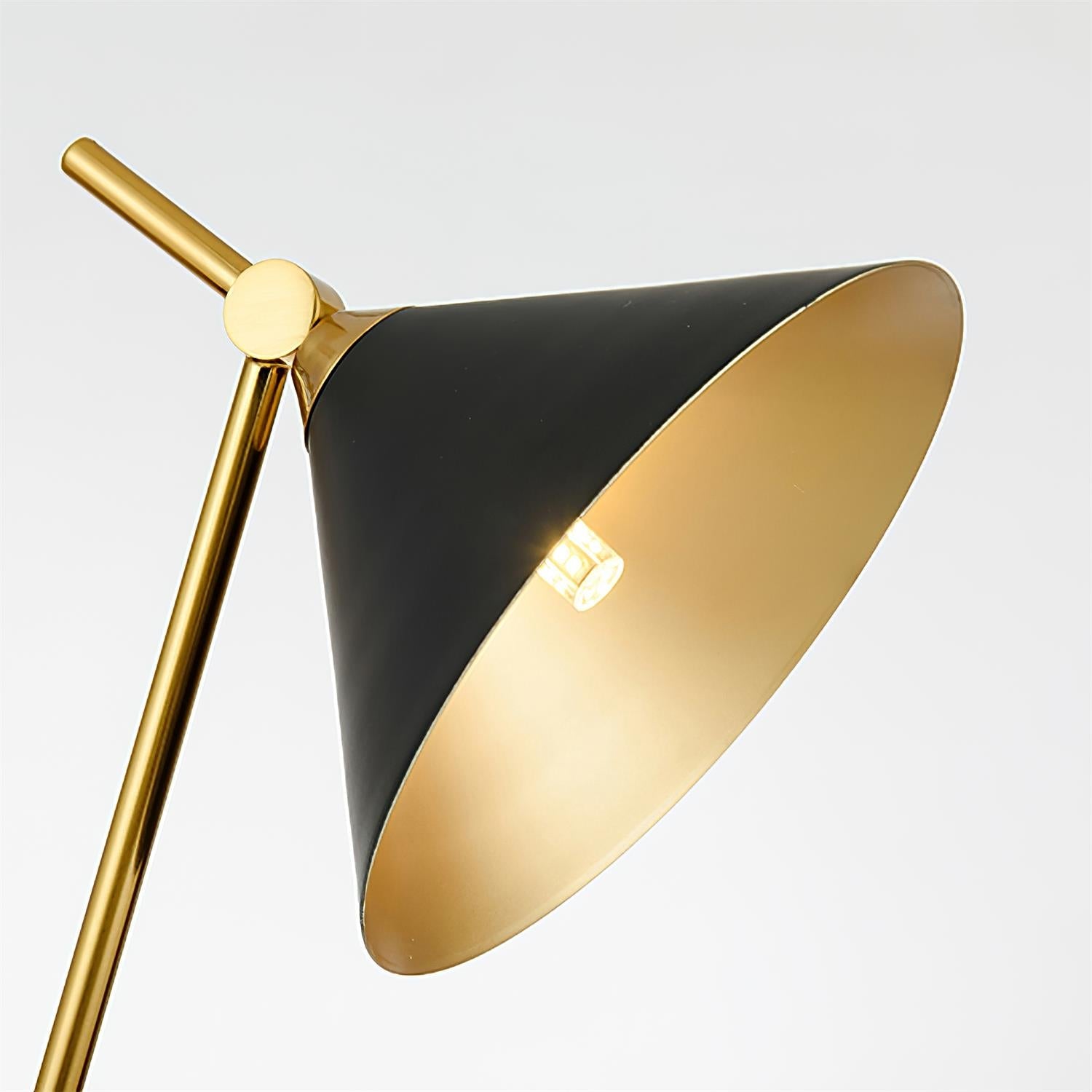 Cleo Table Lamp - Blowlighting