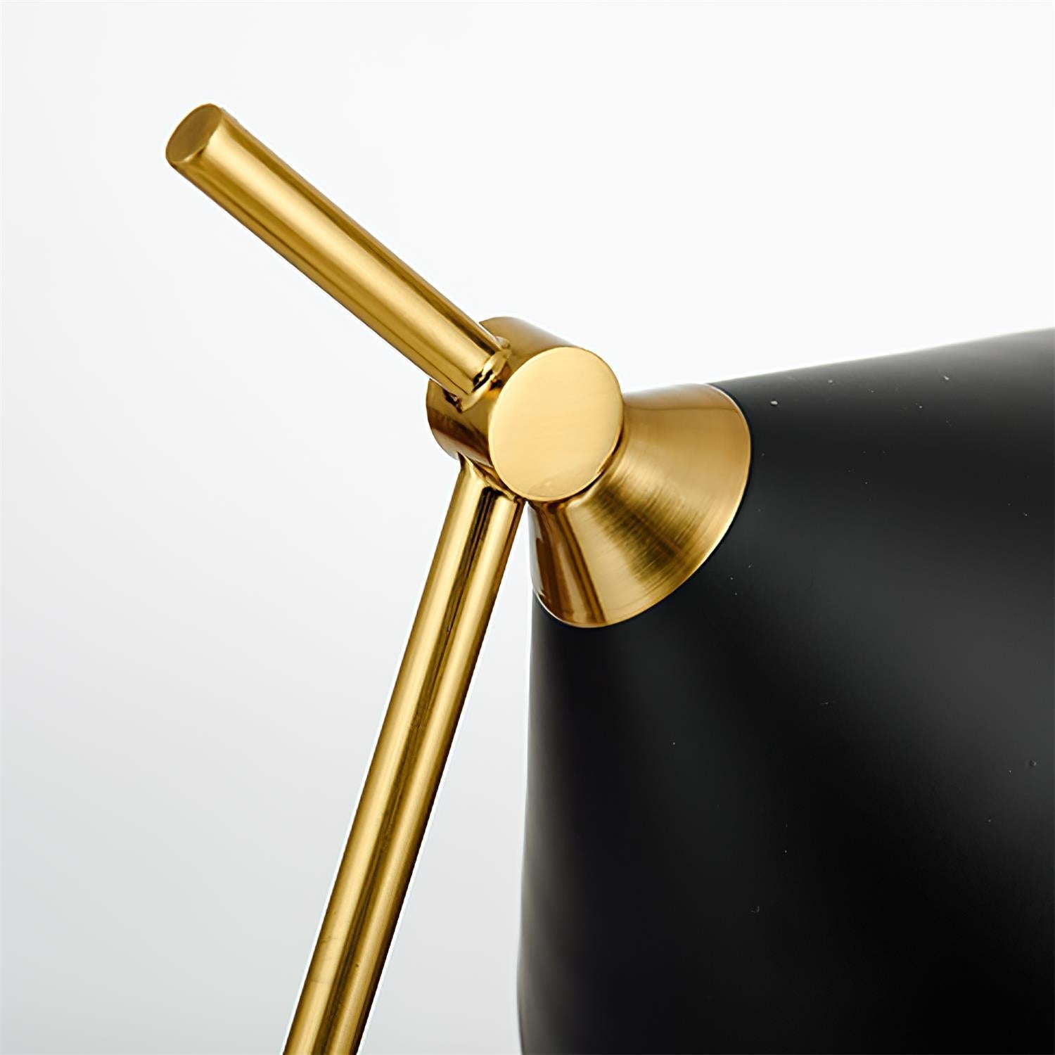 Cleo Table Lamp - Blowlighting