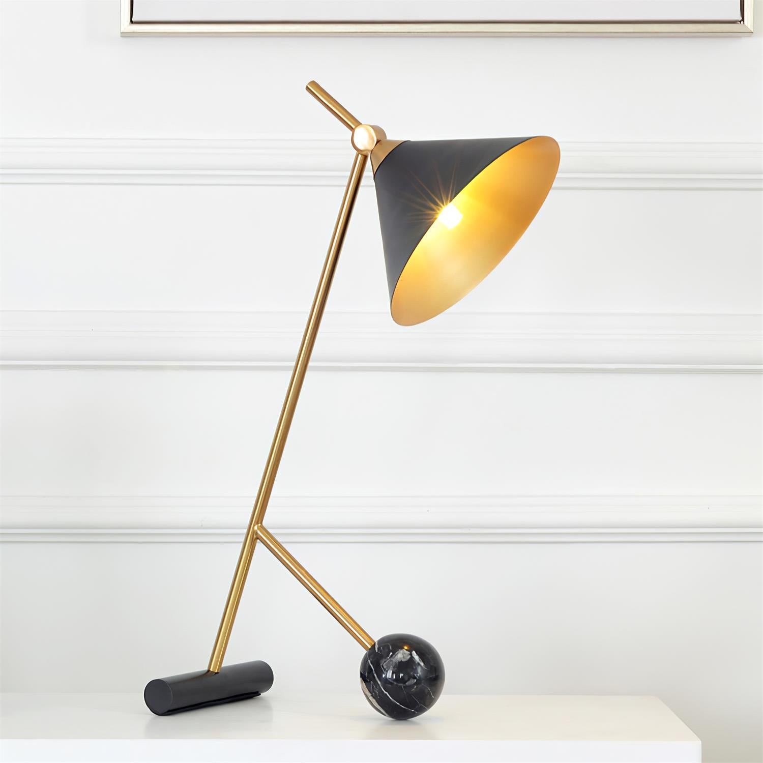 Cleo Table Lamp - Blowlighting