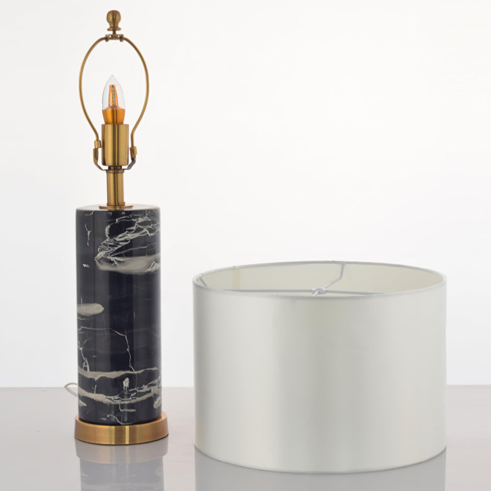 Cliff Table Lamp - Blowlighting
