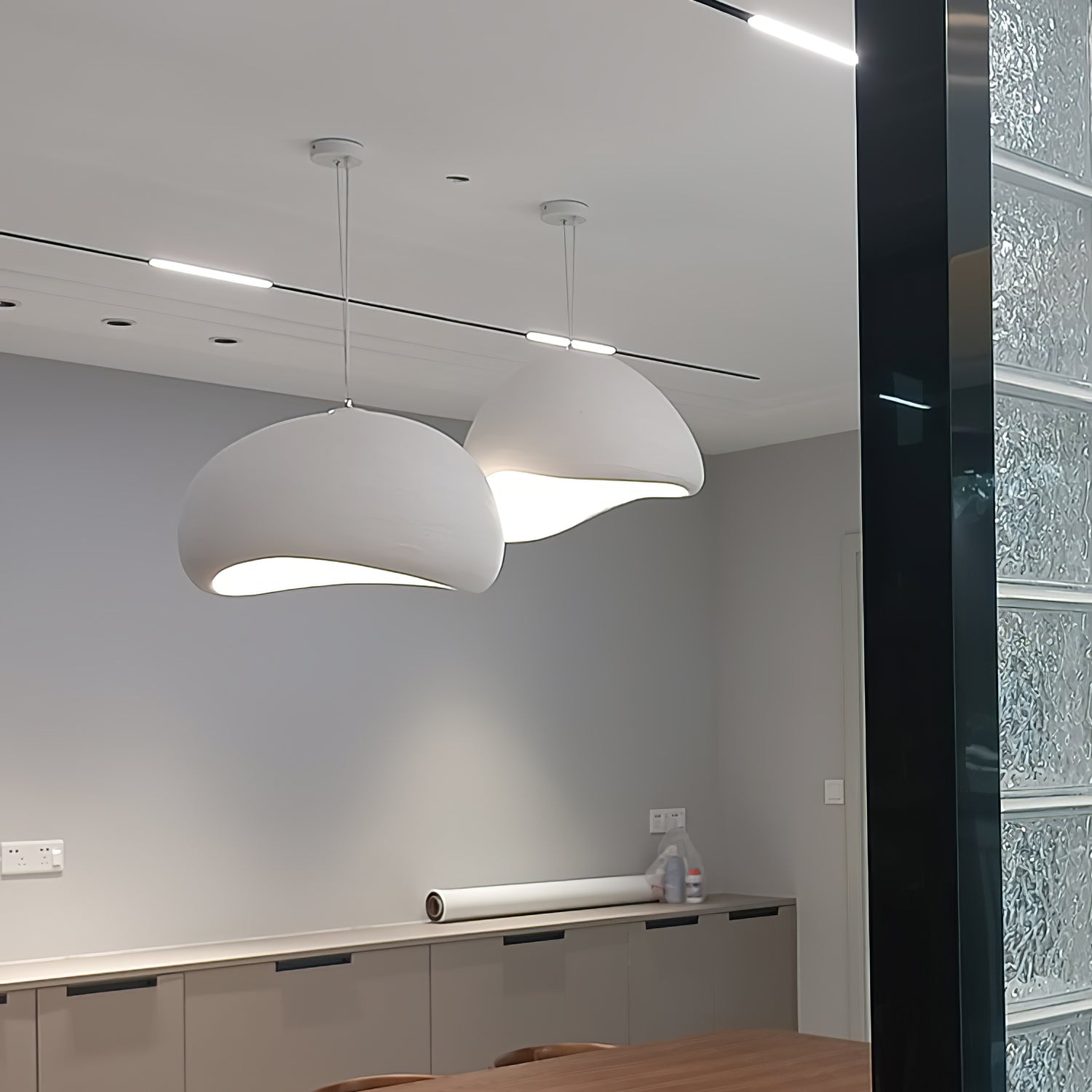 Ivinan Minimalist Cloud Style B Metal Pendant Light - Blowlighting