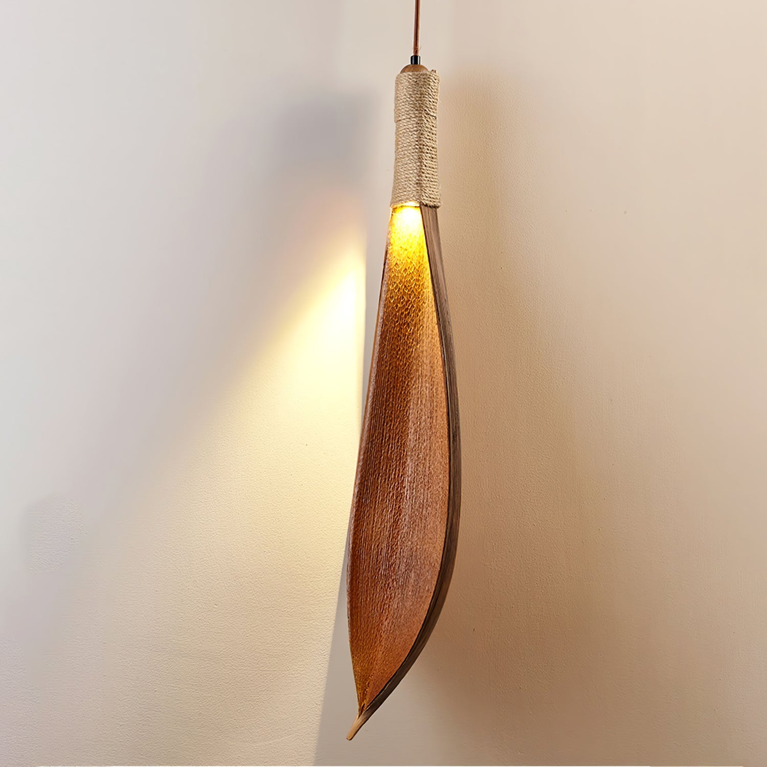 Cocoa Leaf Pendant Lamp - Blowlighting