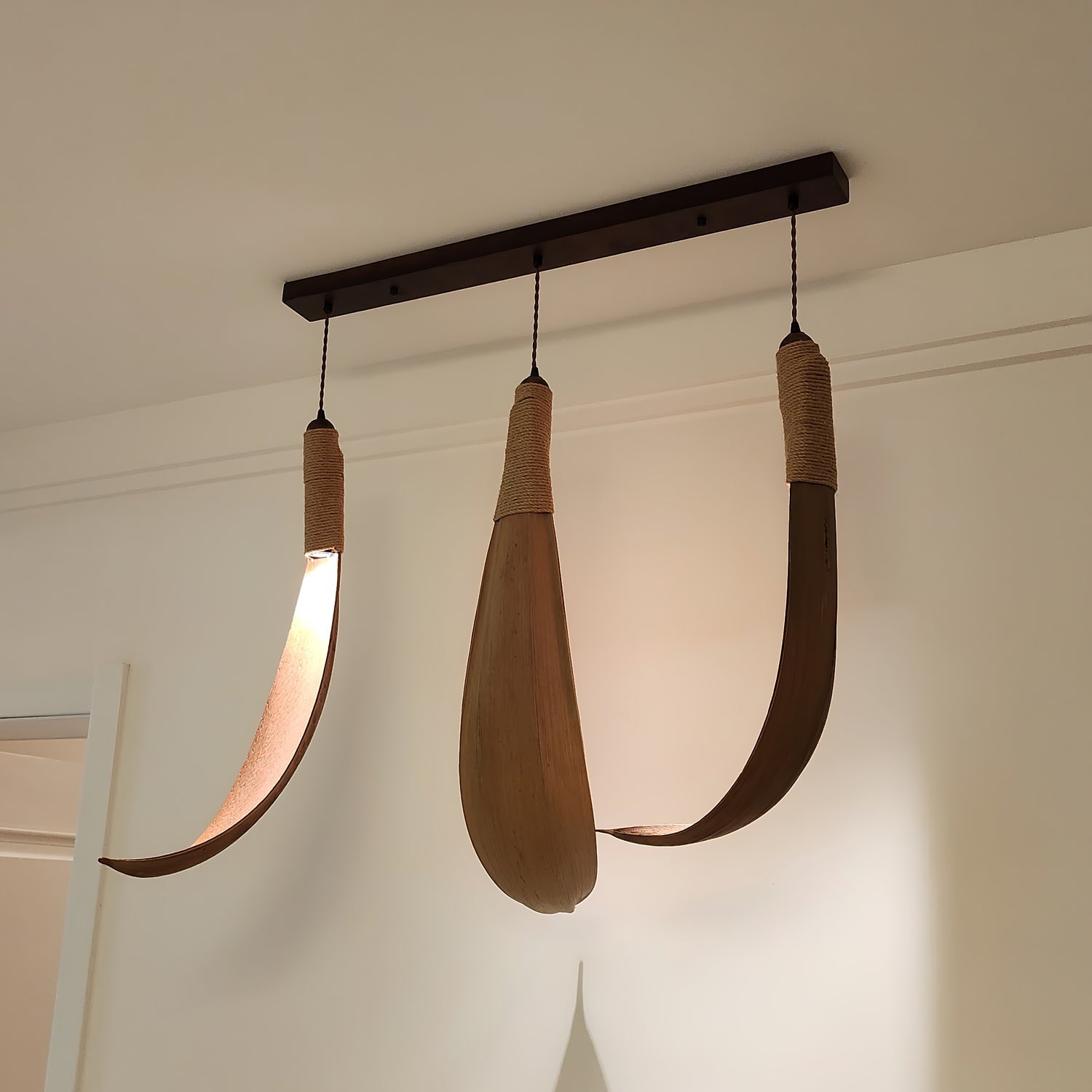 Cocoa Leaf Pendant Lamp - Blowlighting