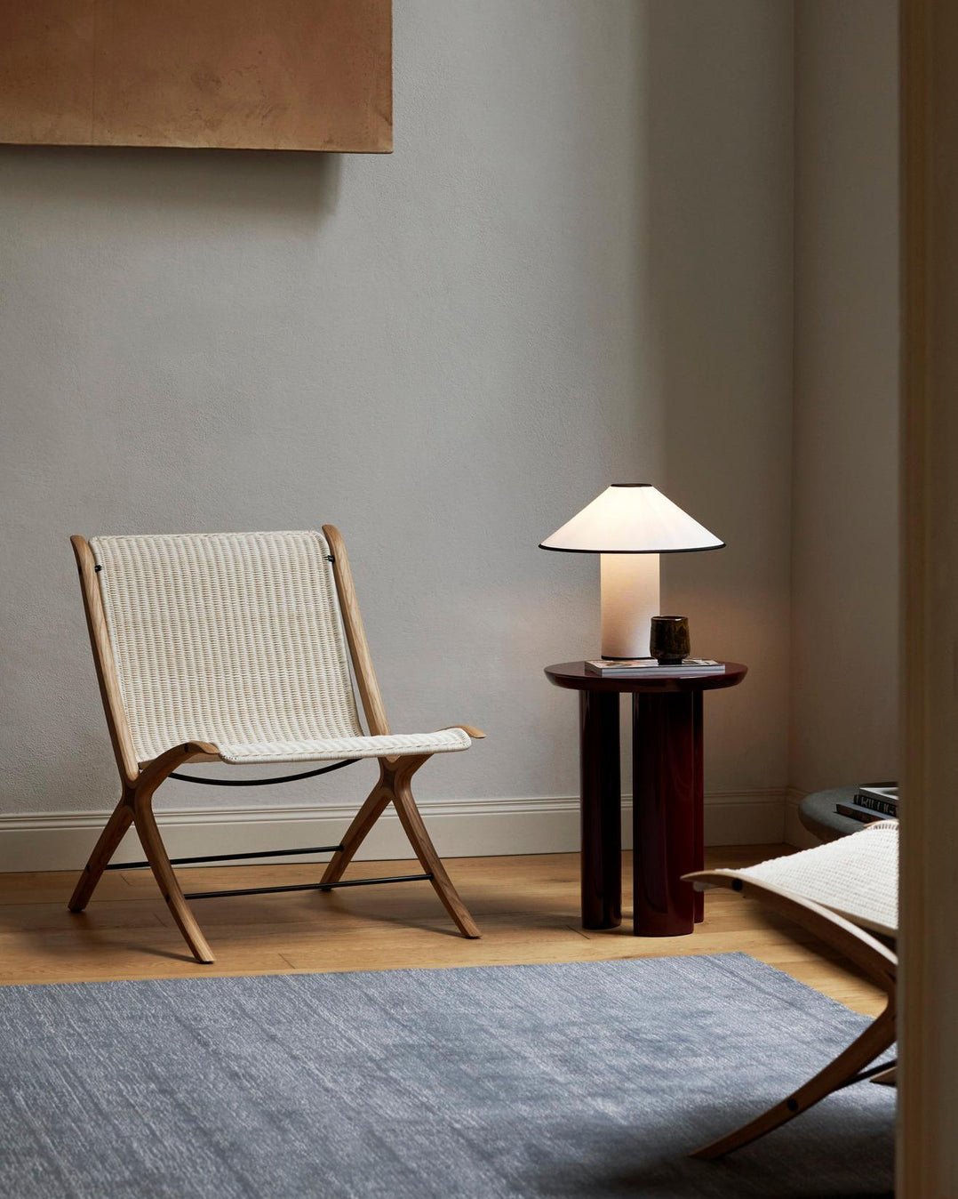 Decora Muse Table Lamp - Blowlighting