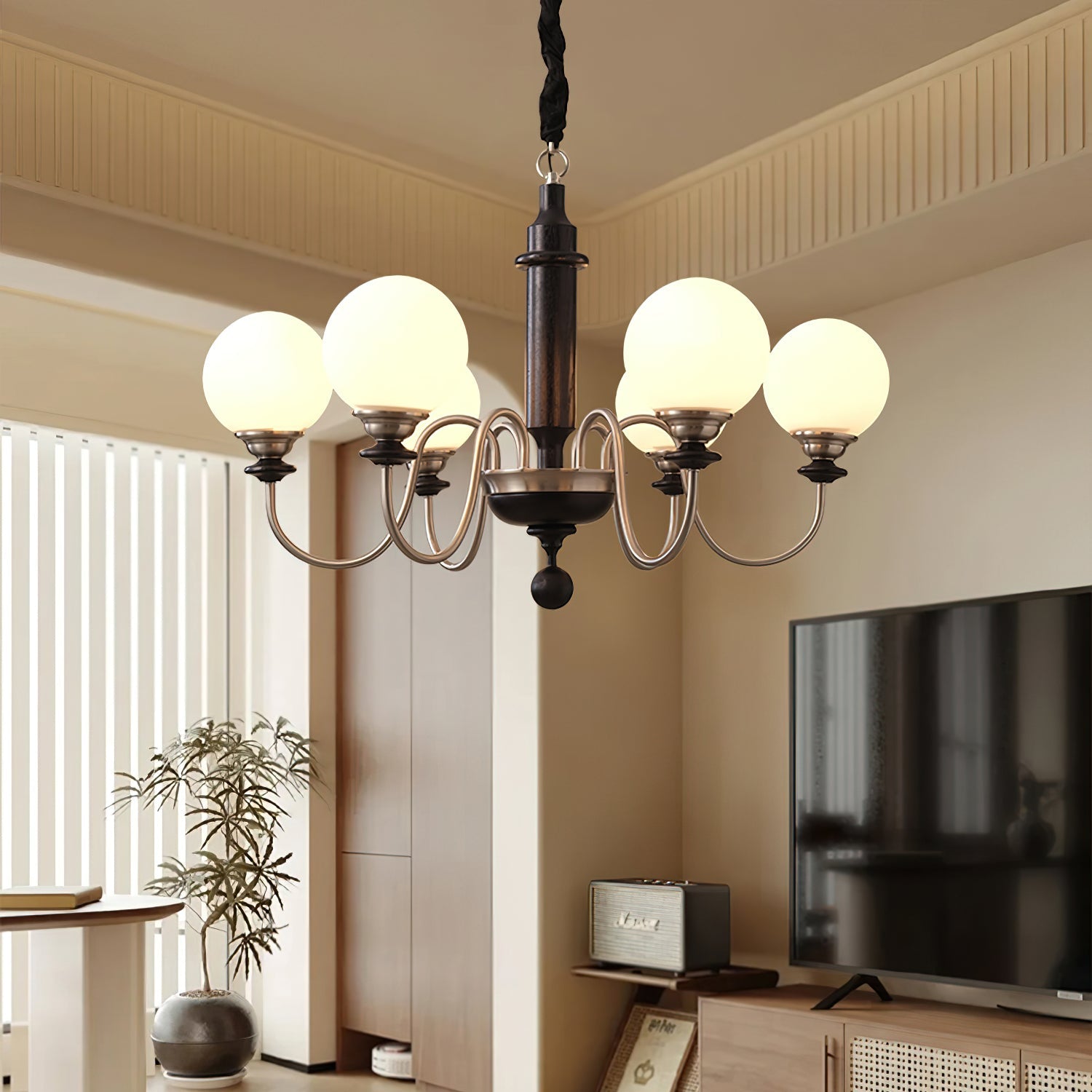Nyvinia Vintage Brass Glass Chandelier - Blowlighting