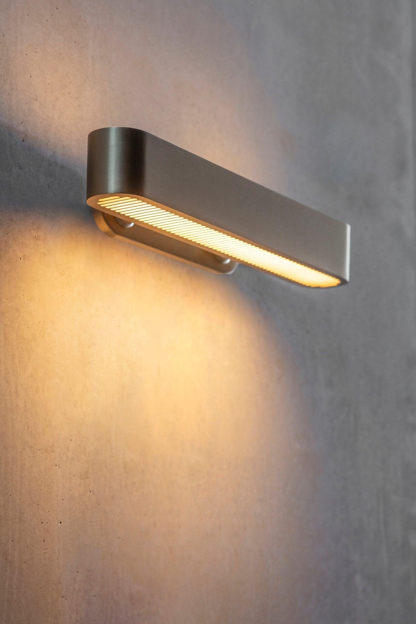 Colt Wall Light - Blowlighting