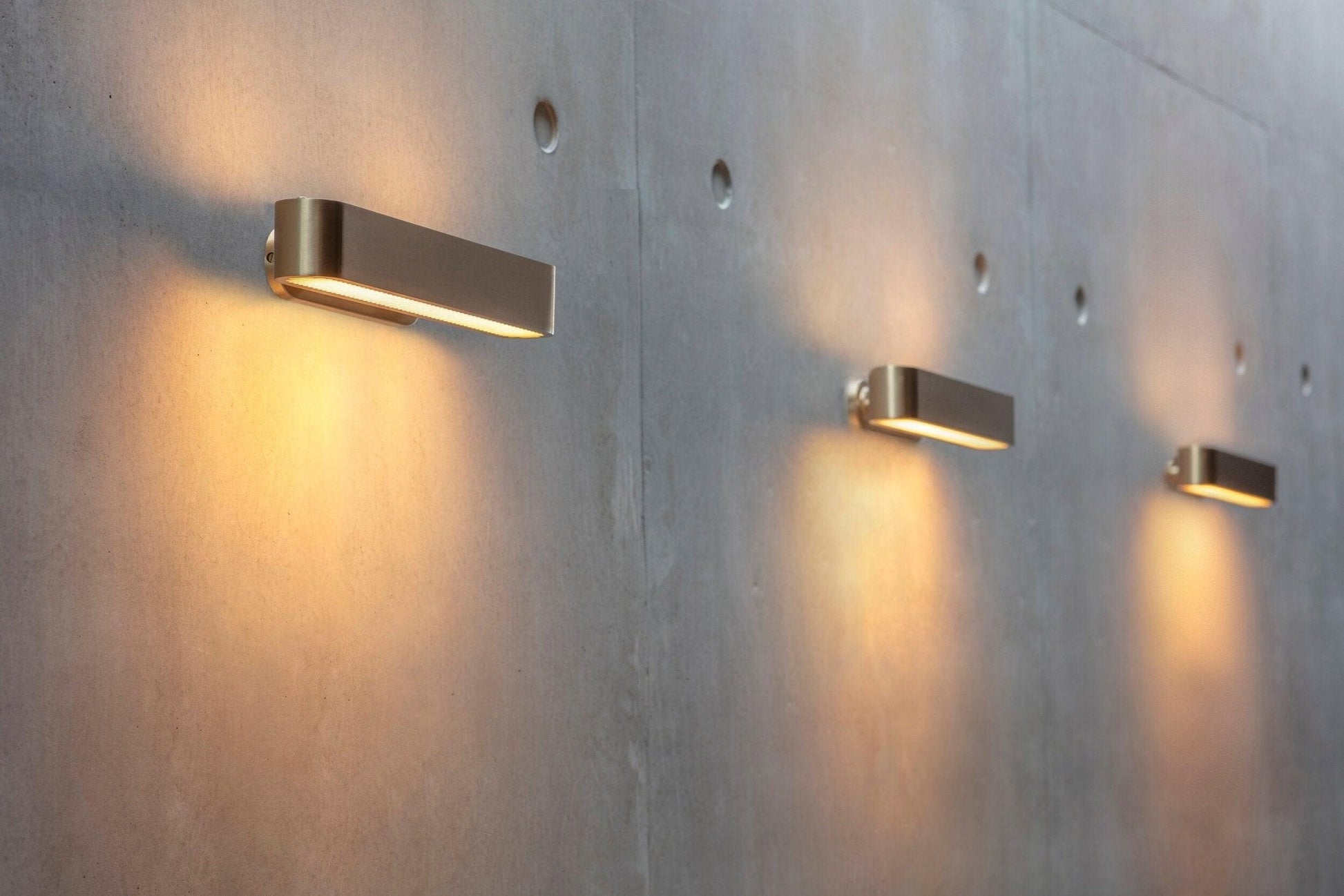 Colt Wall Light - Blowlighting