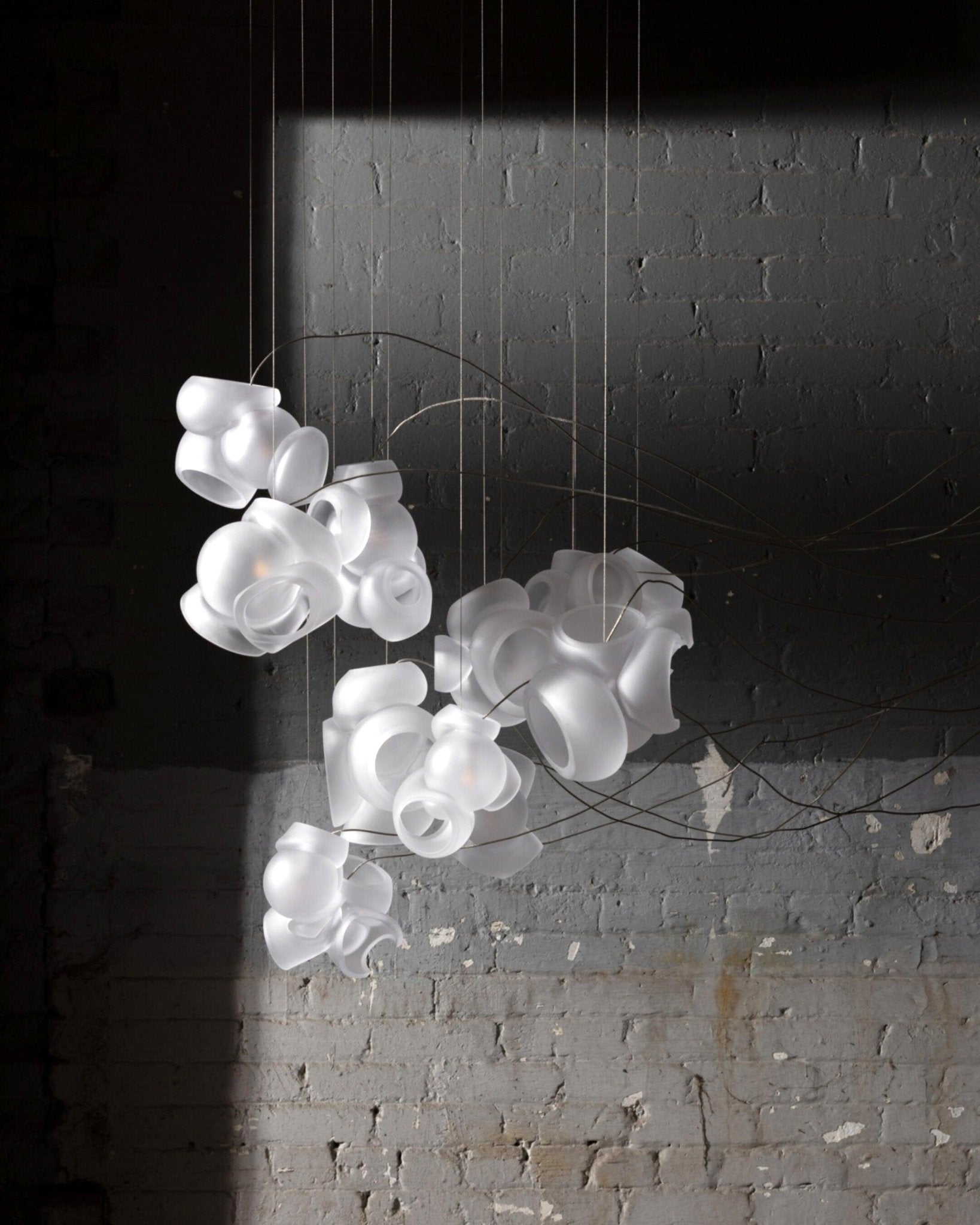 Zamarir Bubbles Cluster Metal Glass Pendant Light - Blowlighting