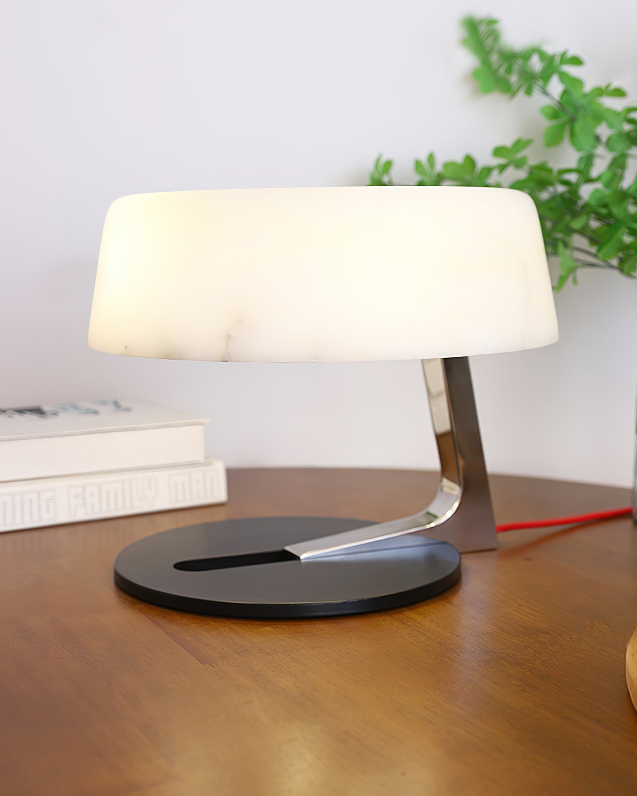 Nysolora Dome Alabaster Table Lamp - Blowlighting