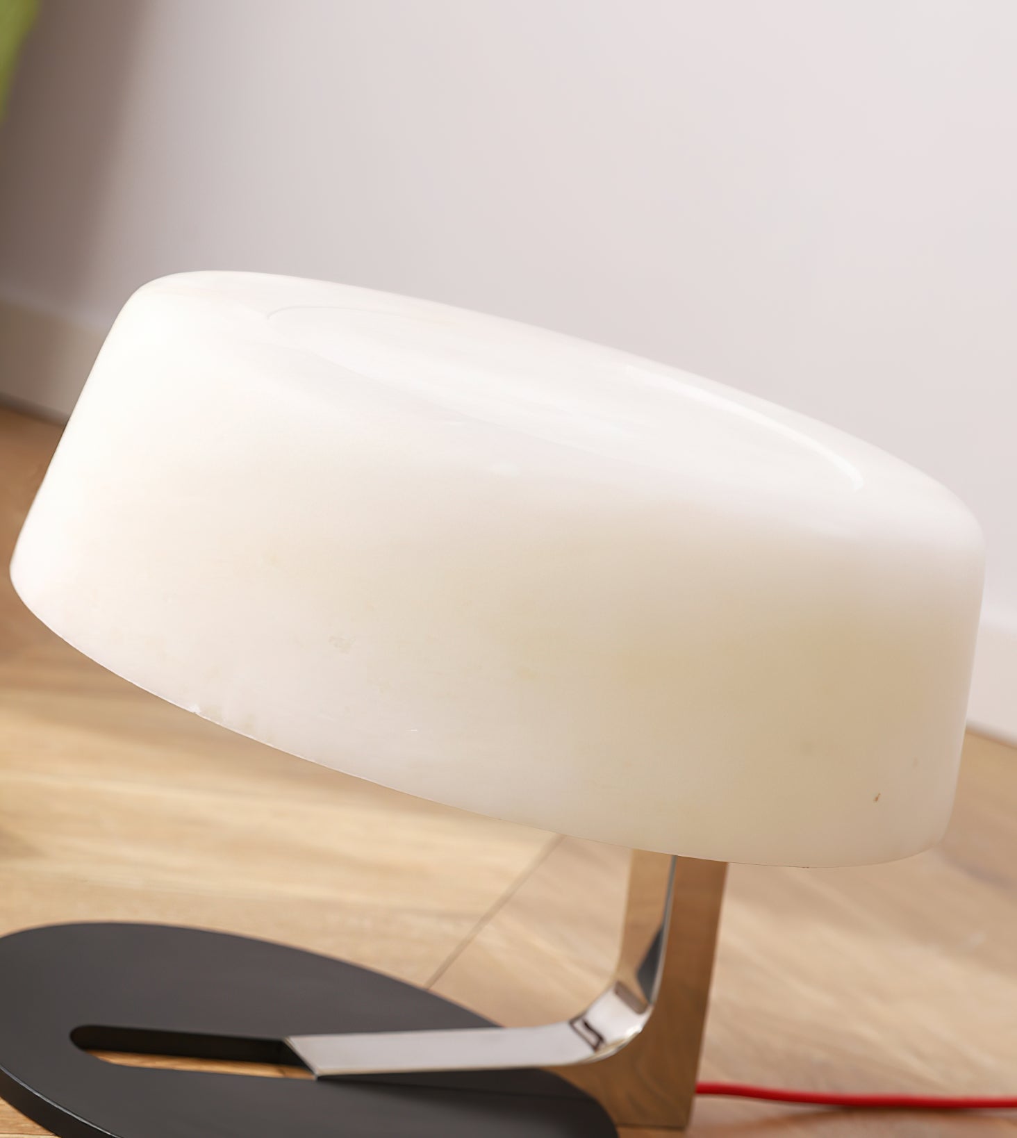 Nysolora Dome Alabaster Table Lamp - Blowlighting