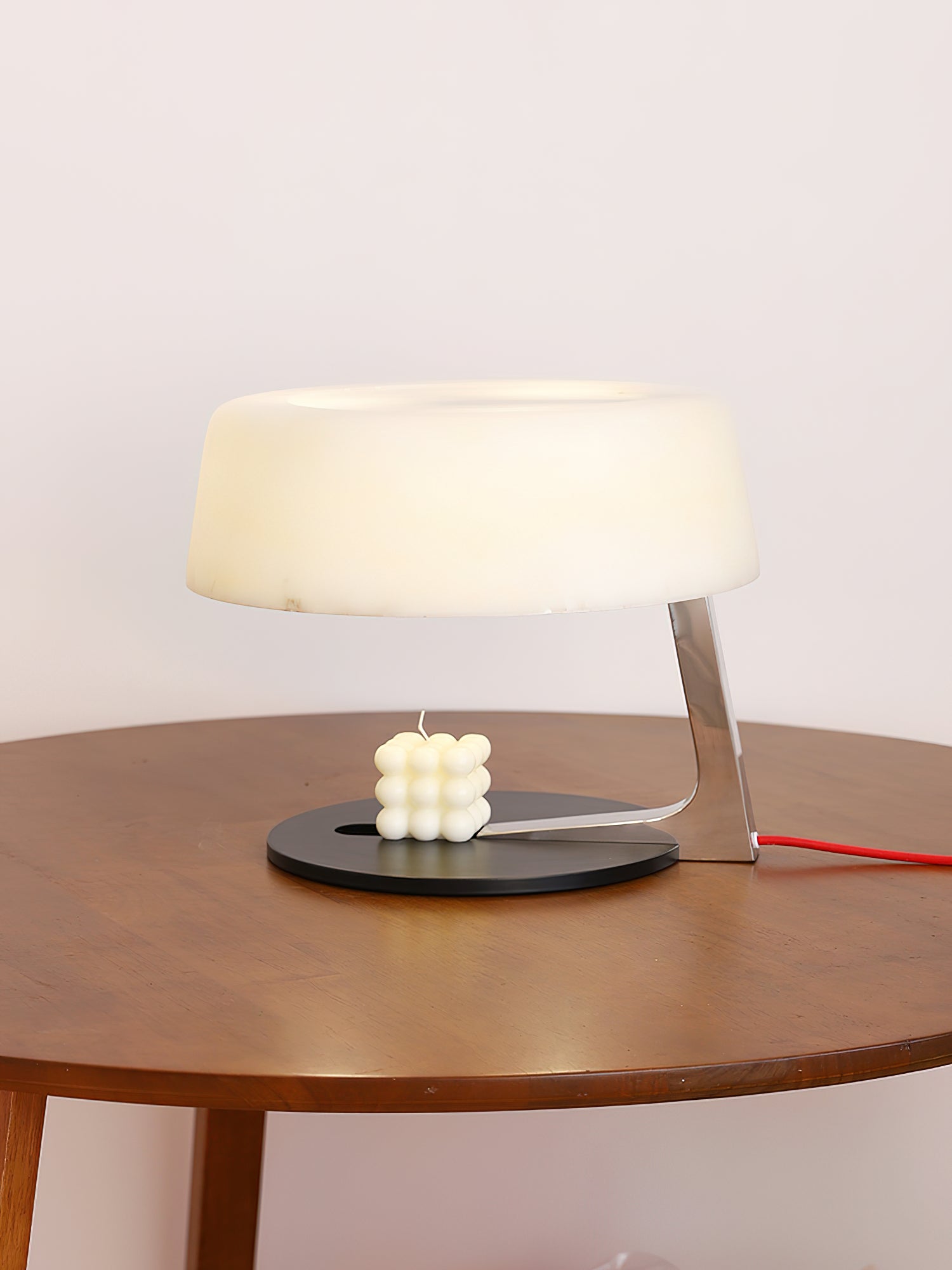 Nysolora Dome Alabaster Table Lamp - Blowlighting