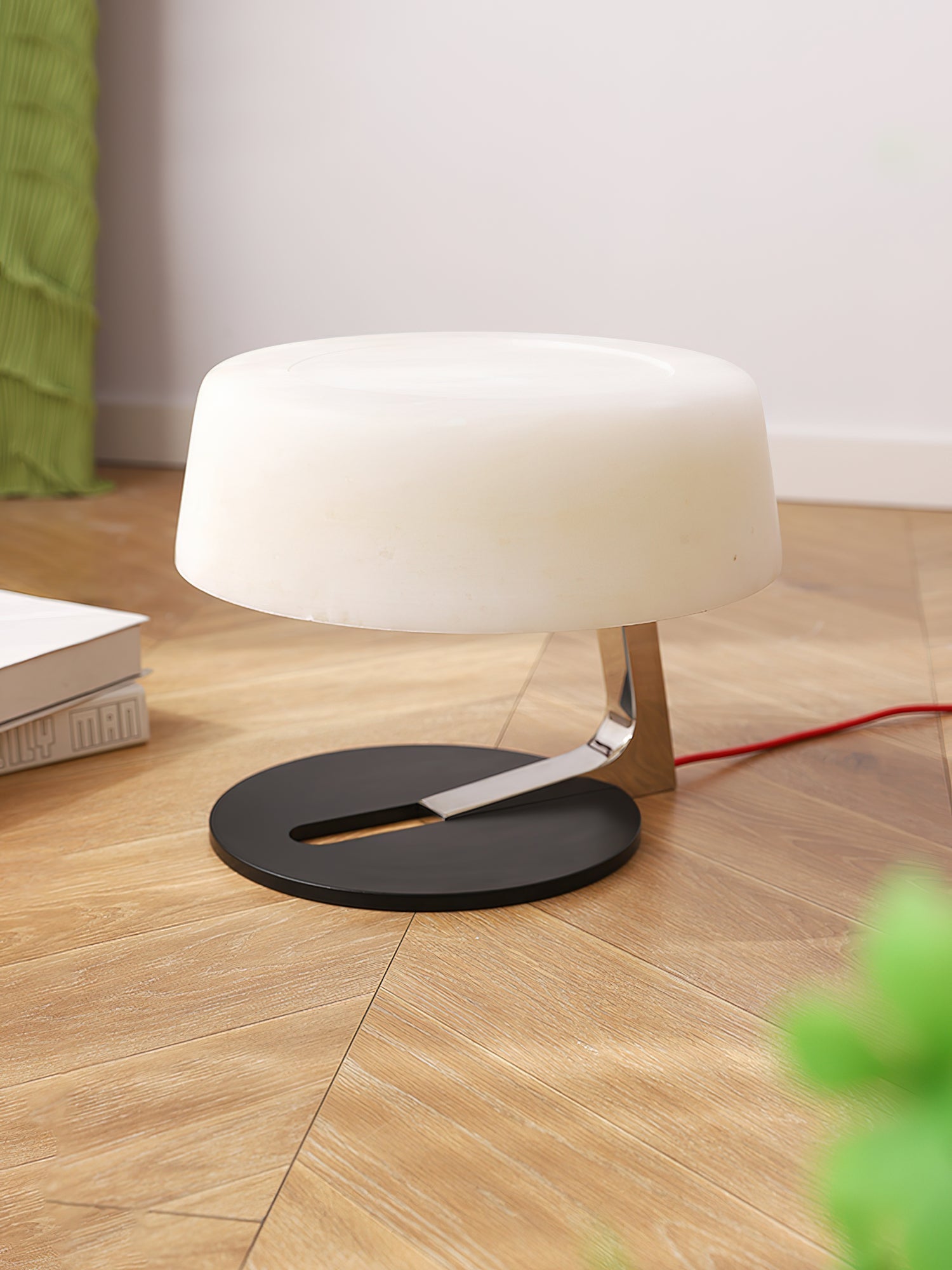 Nysolora Dome Alabaster Table Lamp - Blowlighting