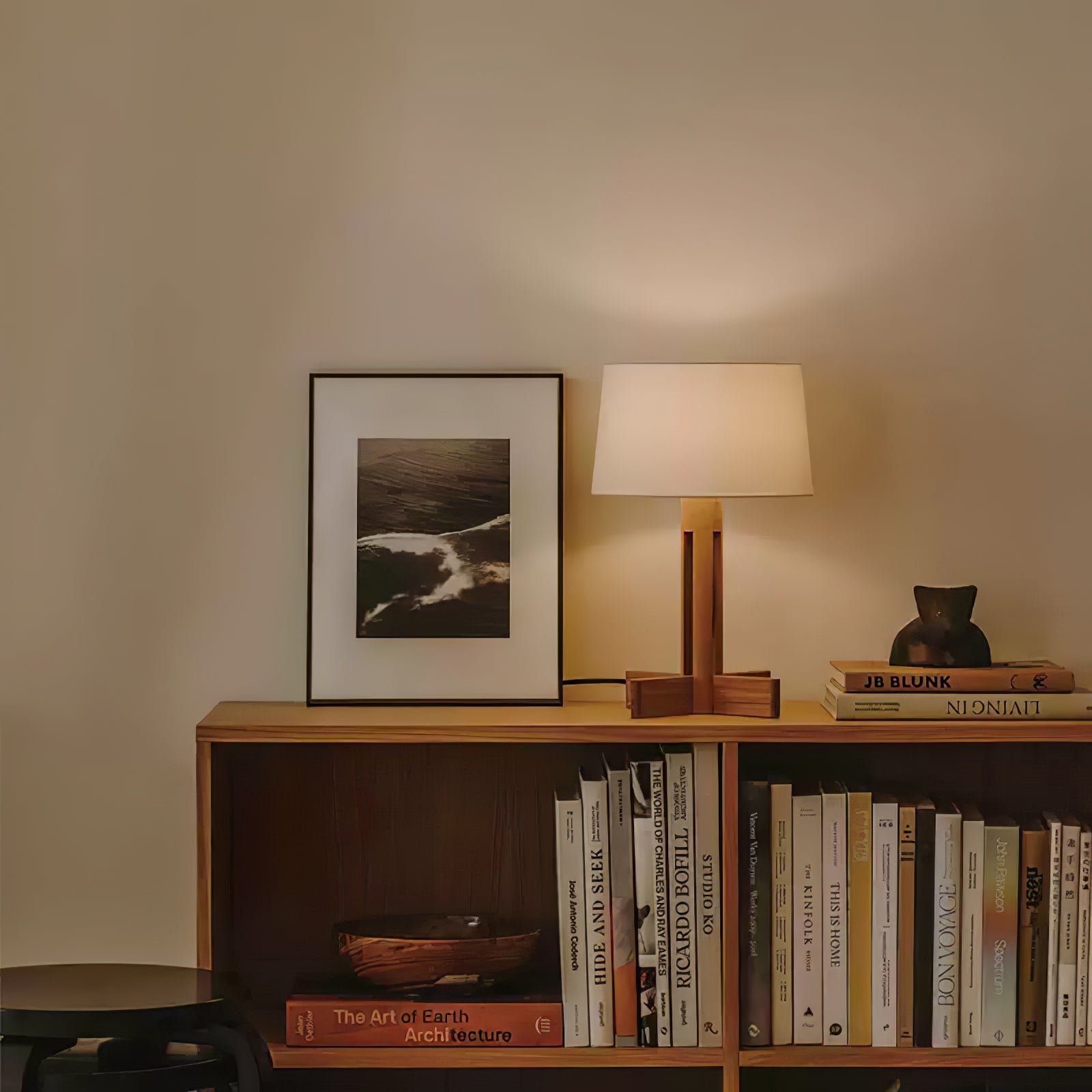 Compact Charm Table Lamp - Blowlighting