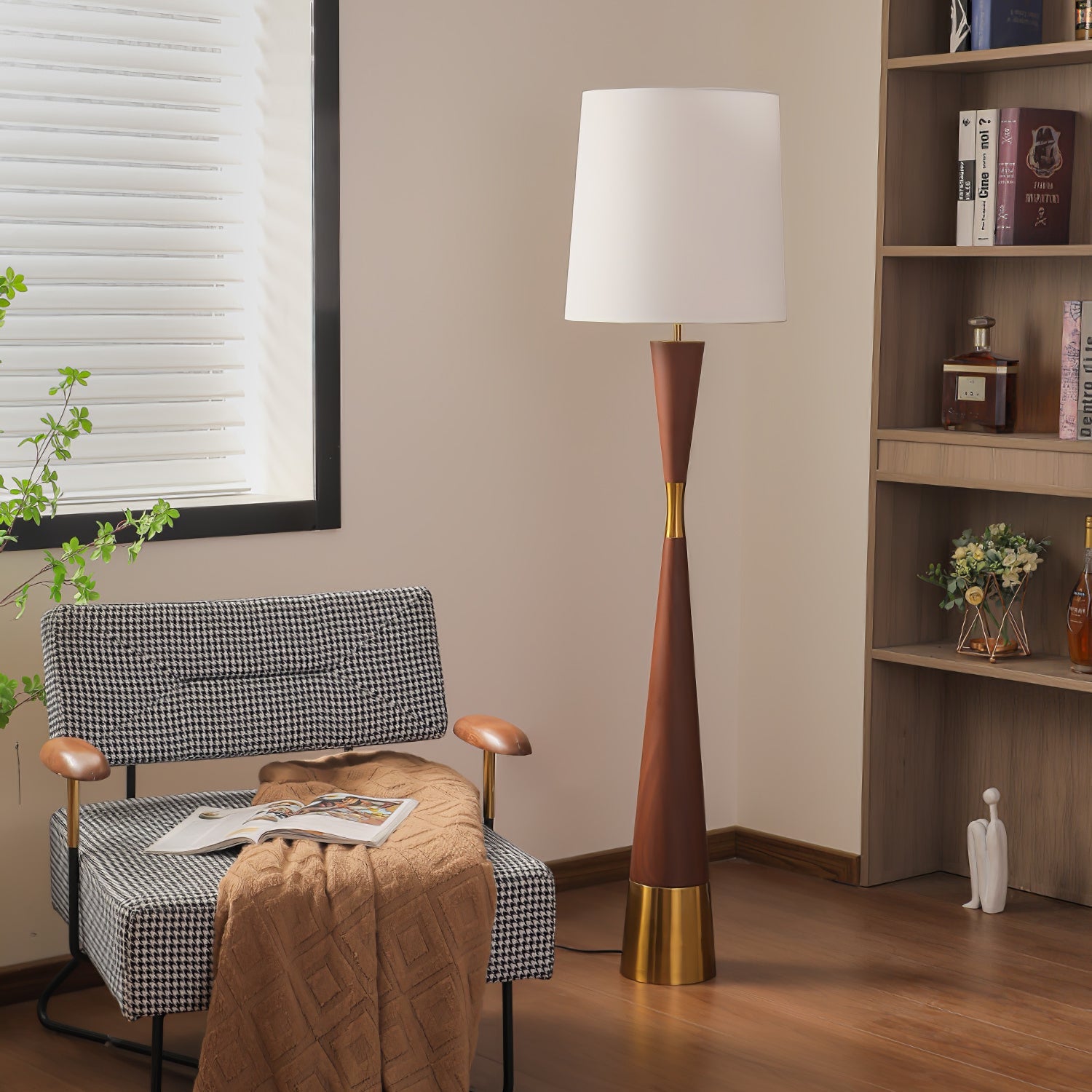 Cone Waist Floor Lamp - Blowlighting