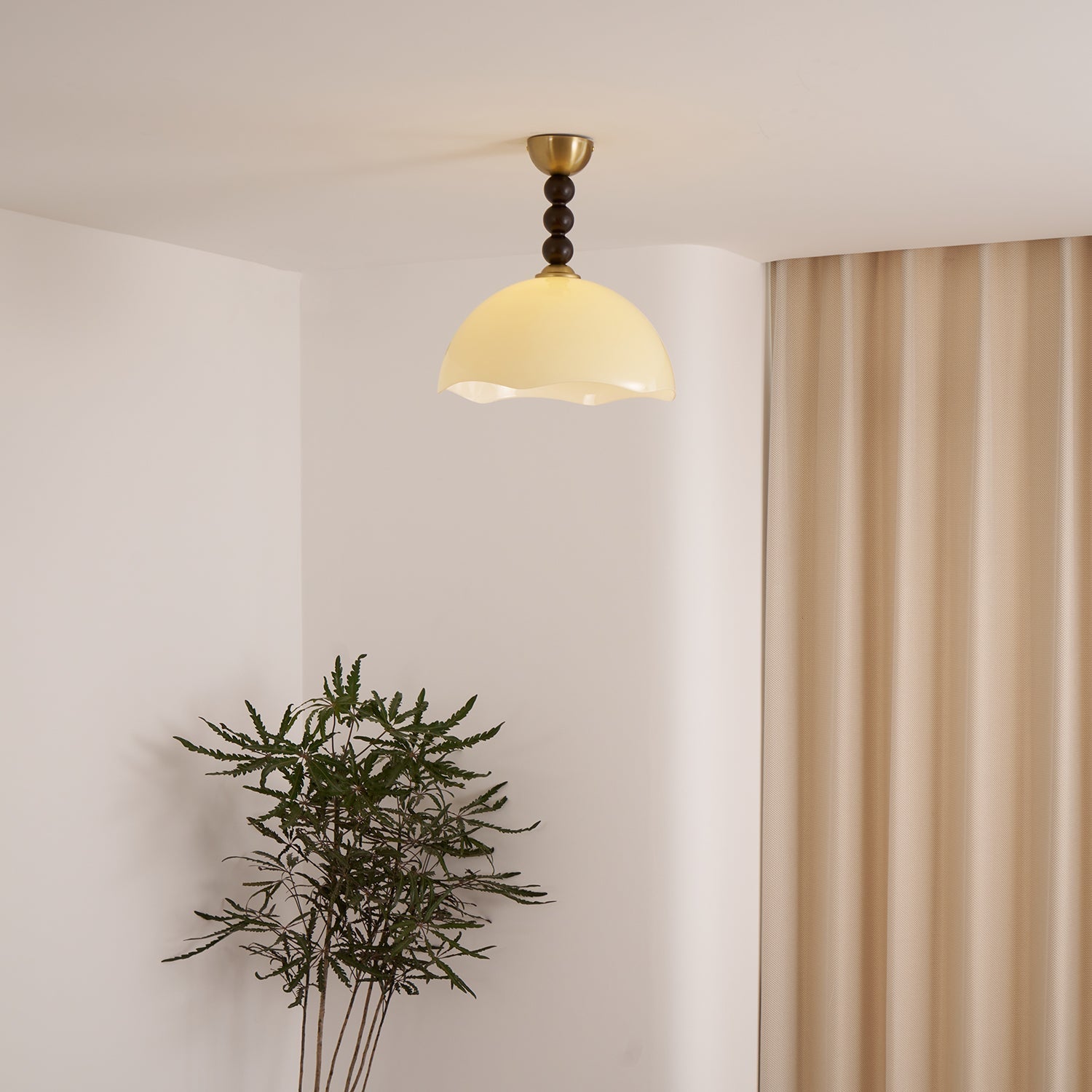 Coral Crest Ceiling Lamp - Blowlighting