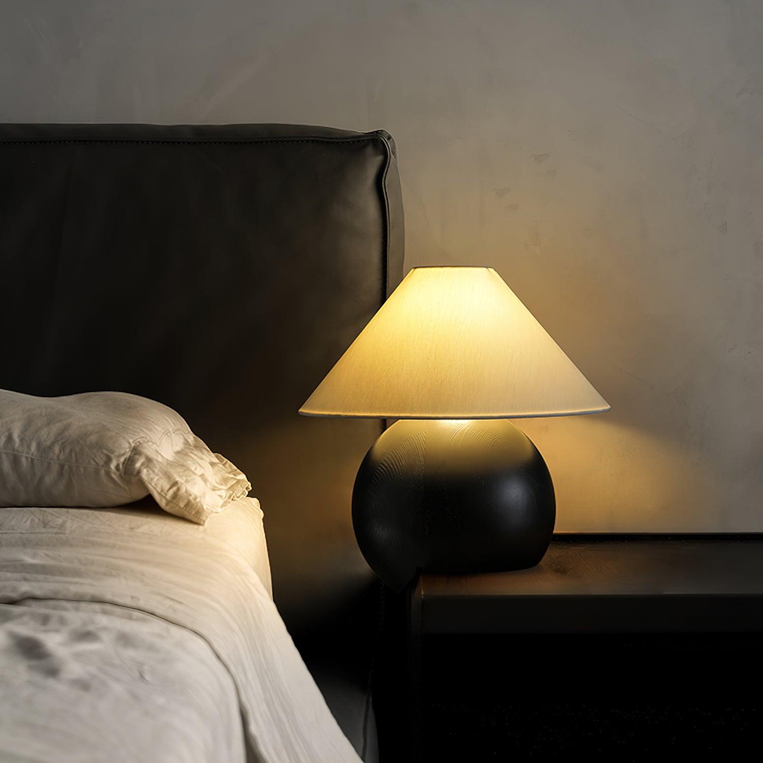 Corner Log Table Lamp - Blowlighting