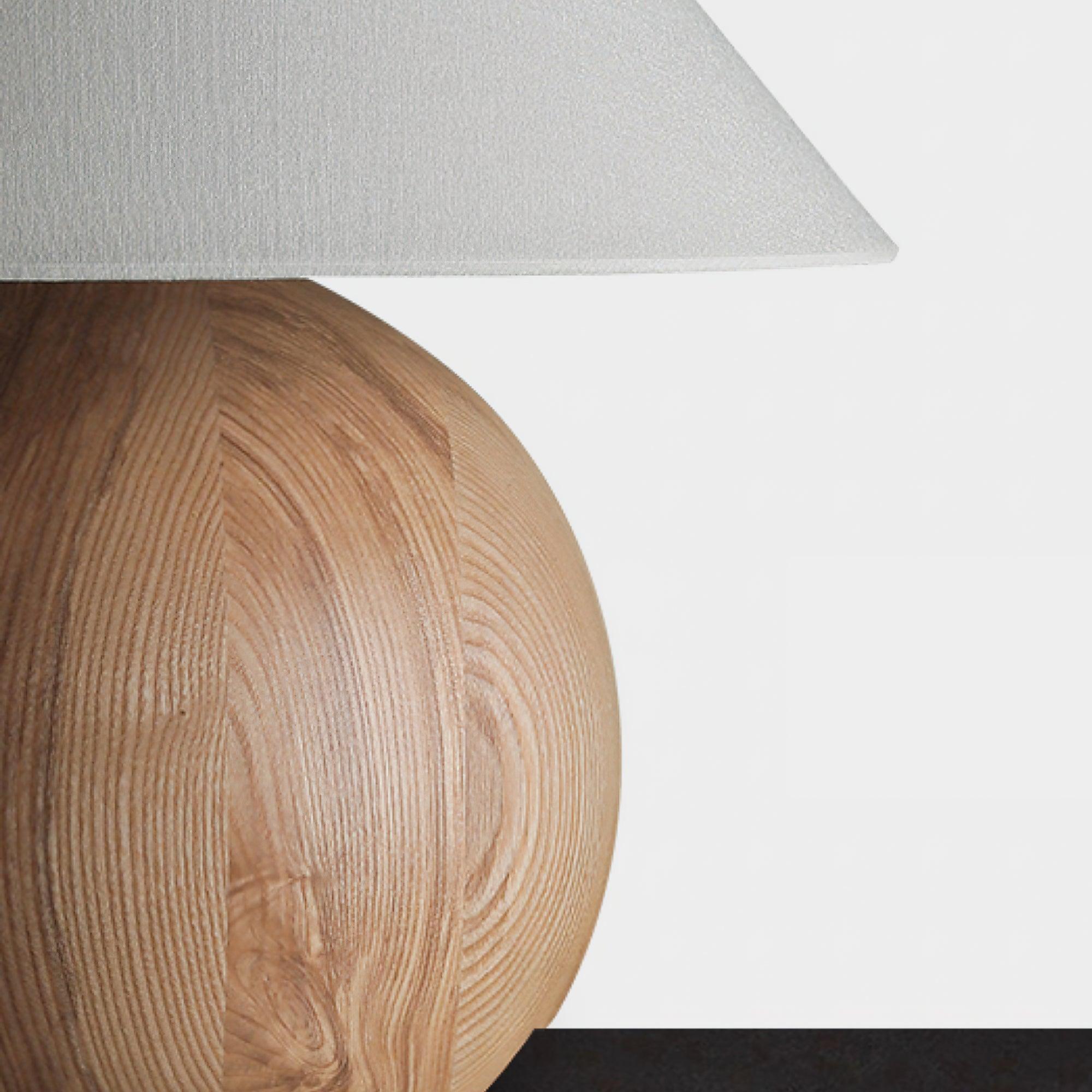 Corner Log Table Lamp - Blowlighting