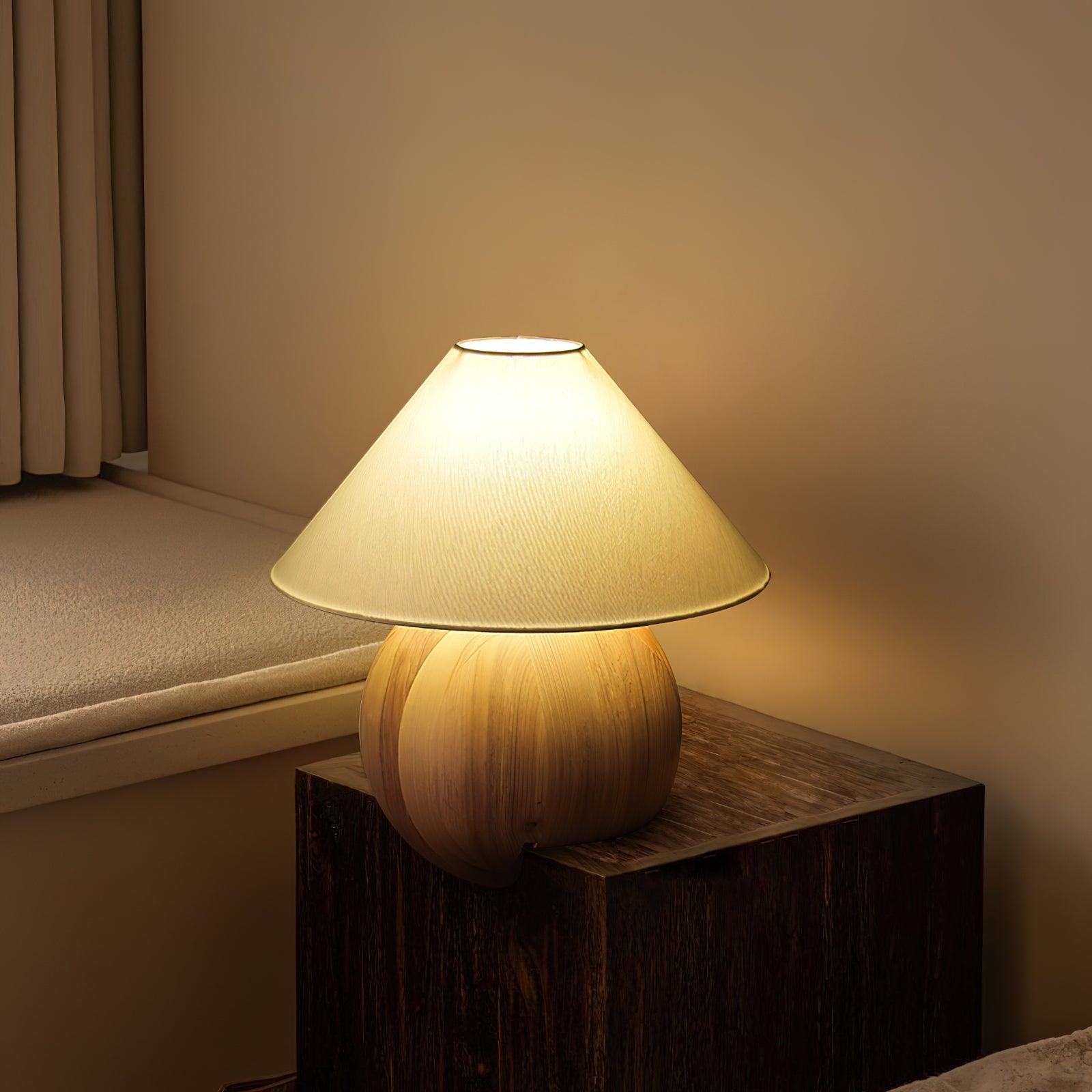 Corner Log Table Lamp - Blowlighting