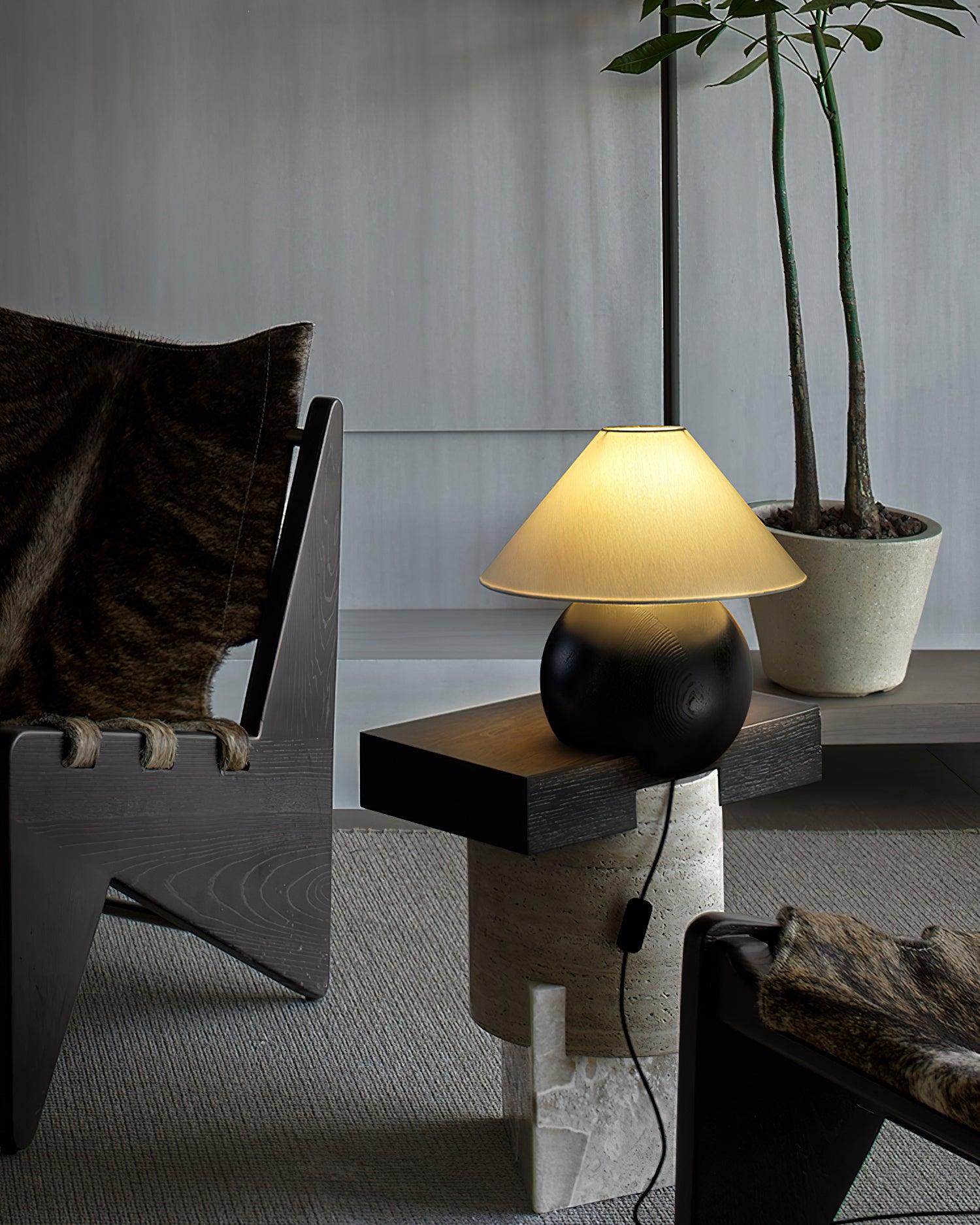 Corner Log Table Lamp - Blowlighting