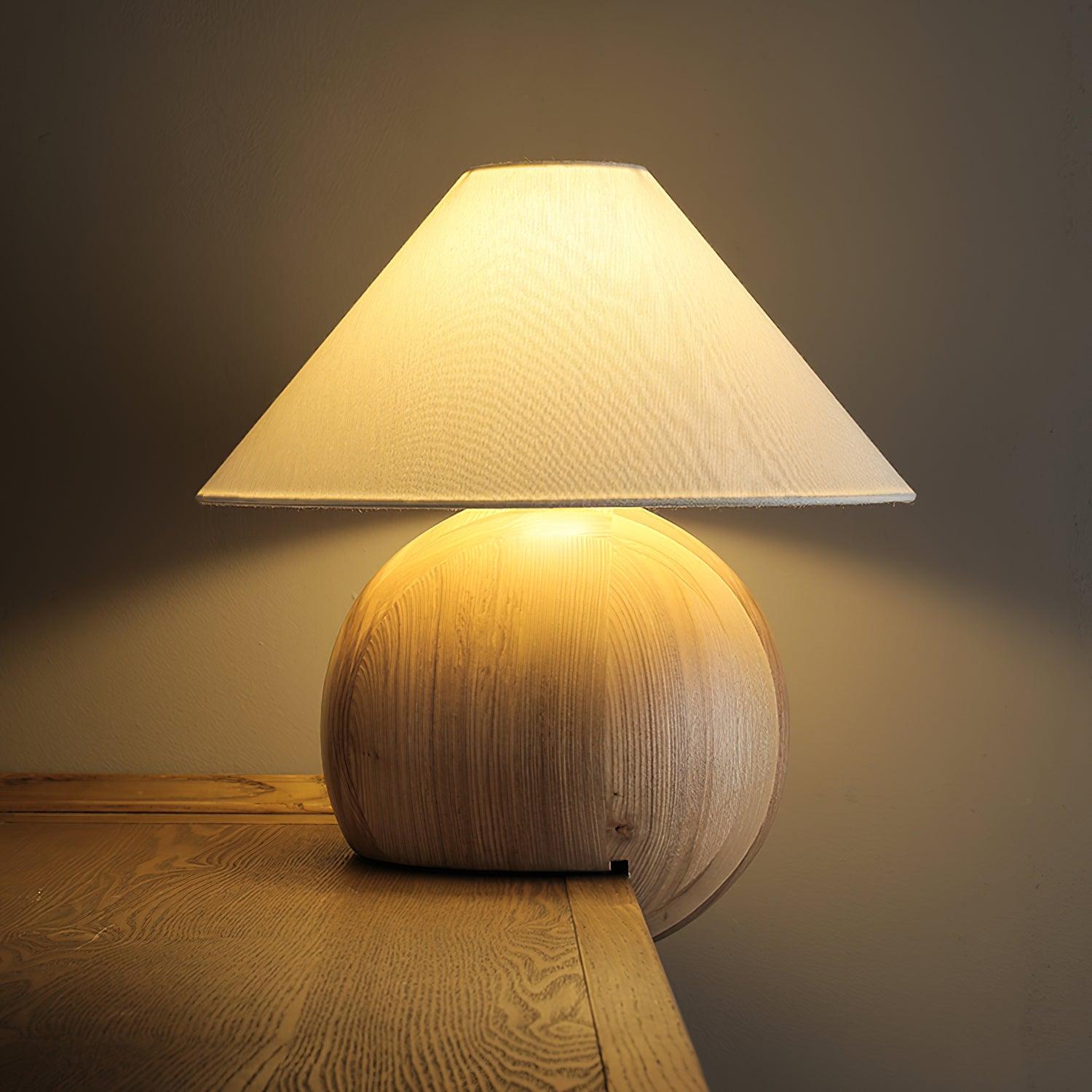 Corner Log Table Lamp - Blowlighting