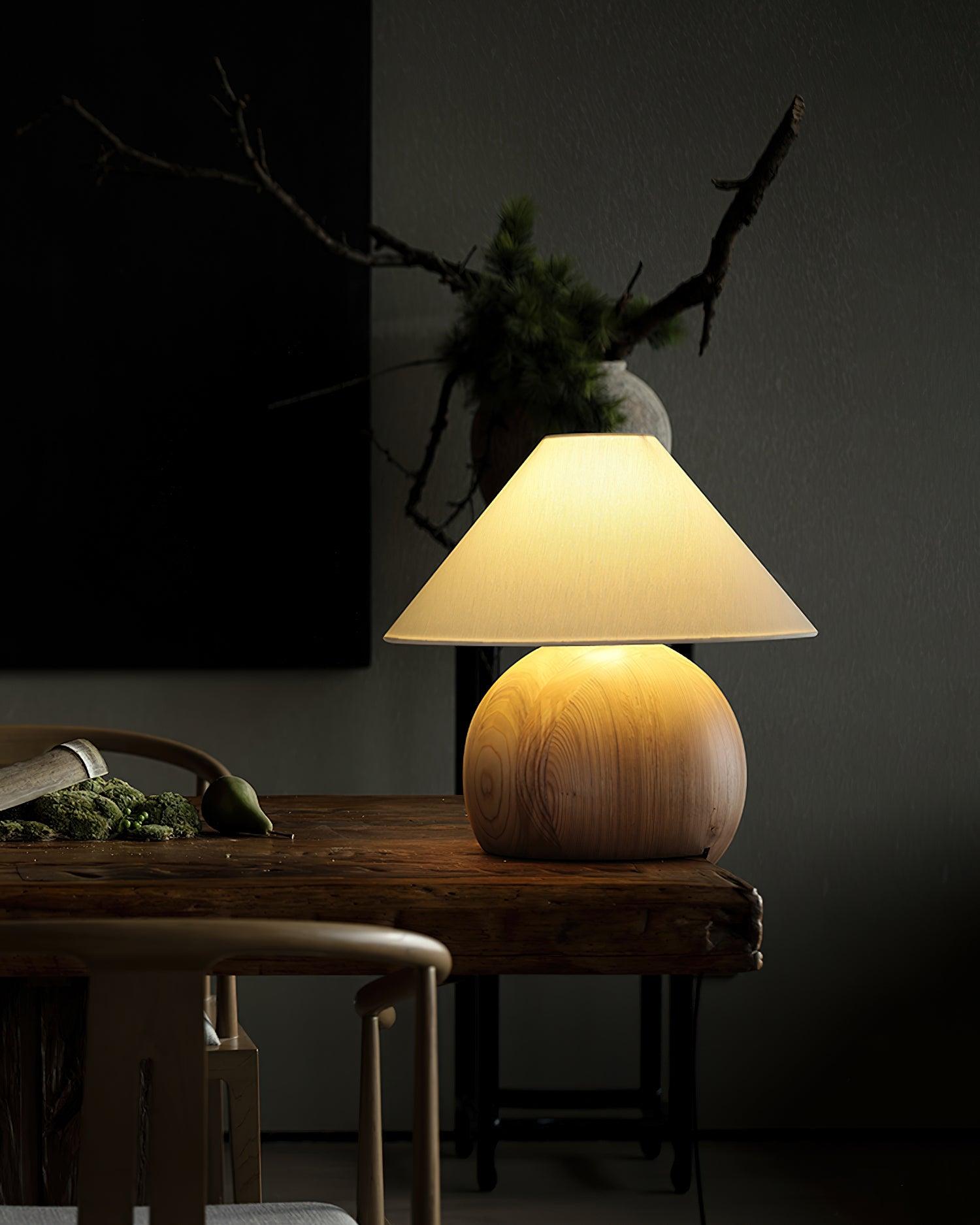 Corner Log Table Lamp - Blowlighting