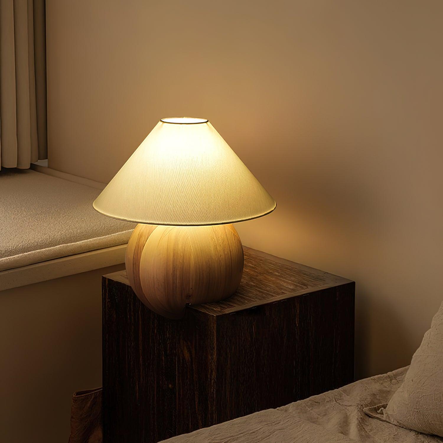 Corner Log Table Lamp - Blowlighting