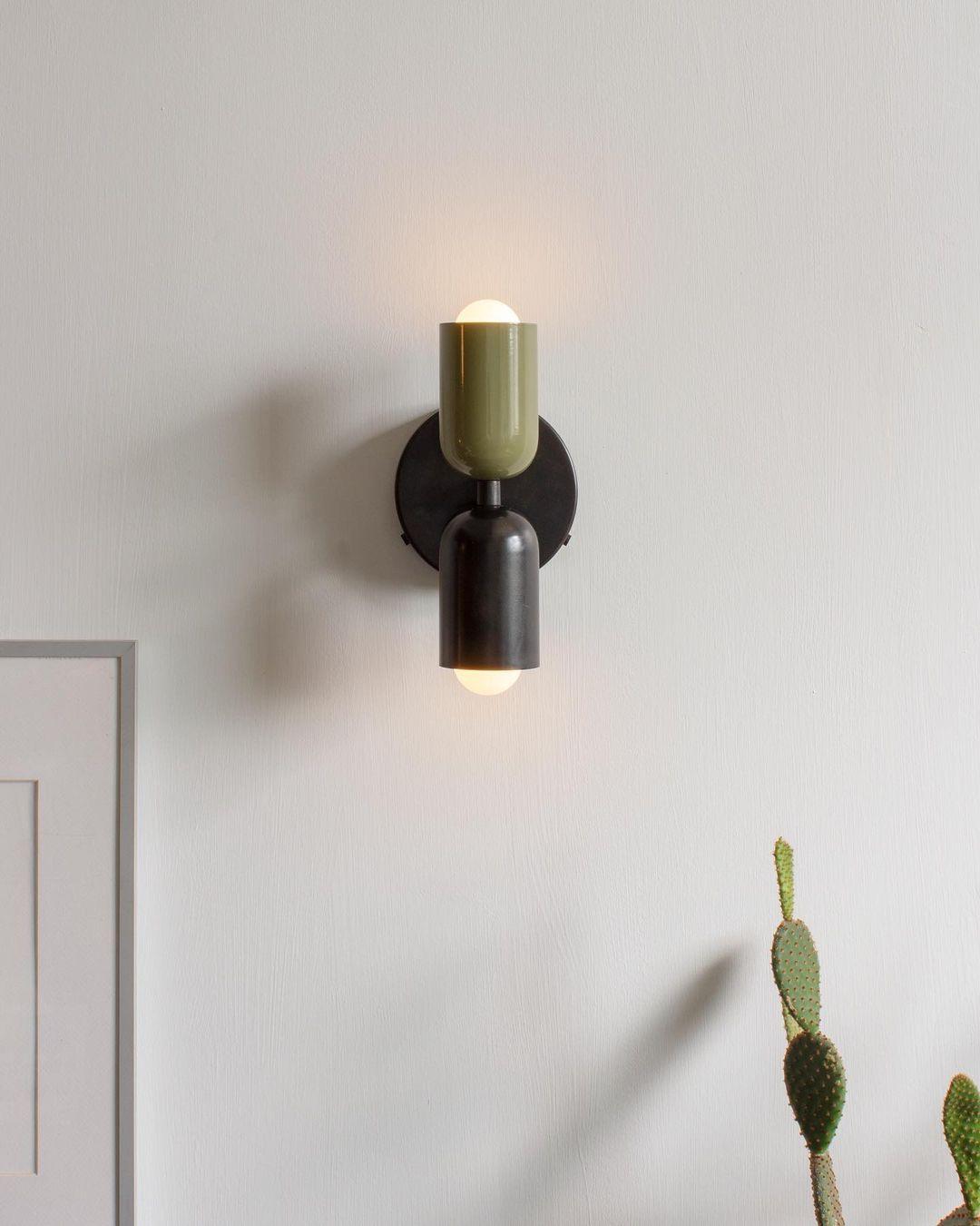 Couleur Double Plug In Wall Lamp - Blowlighting