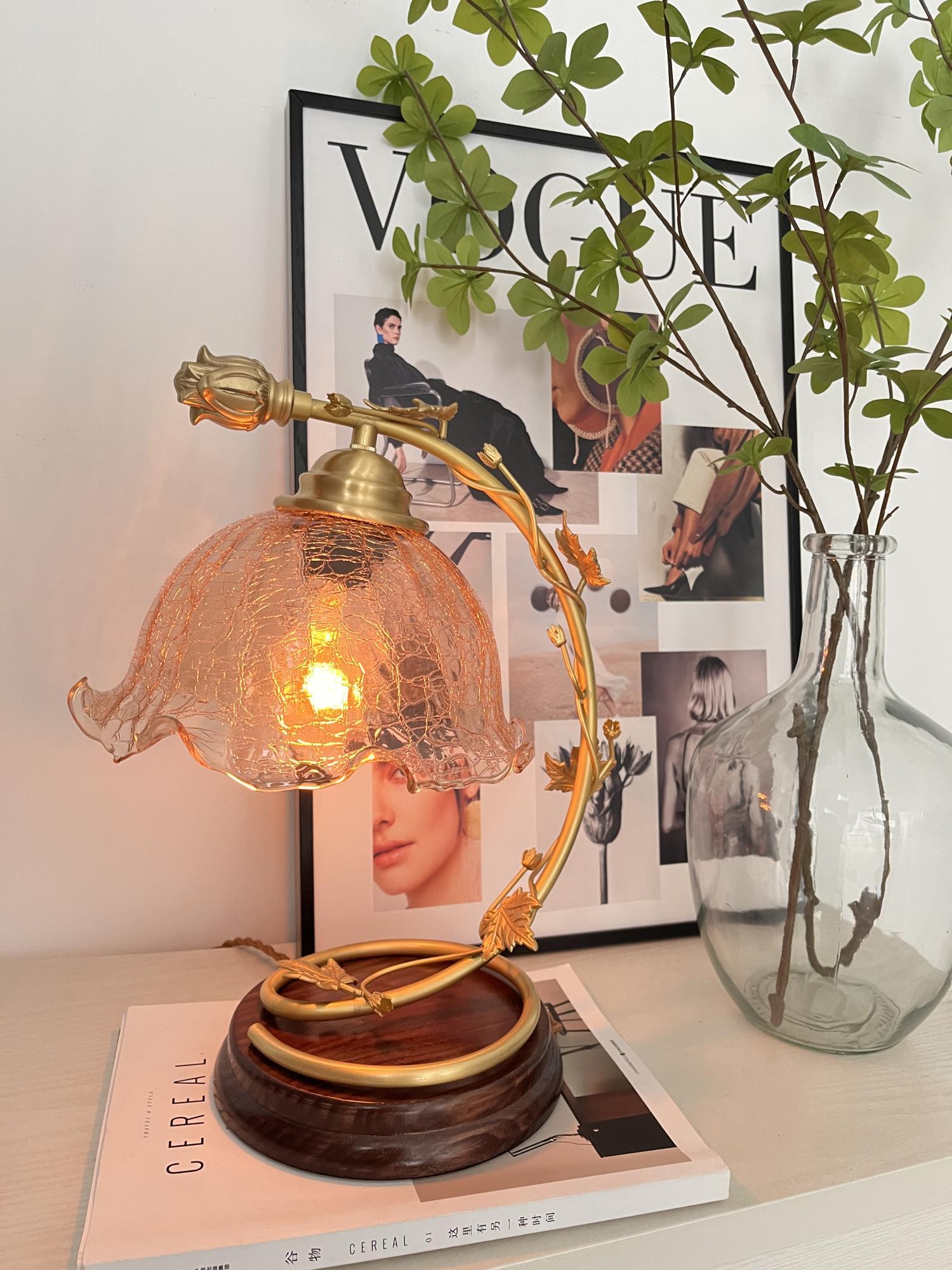 Cracked Glass Brass Table Lamp - Blowlighting
