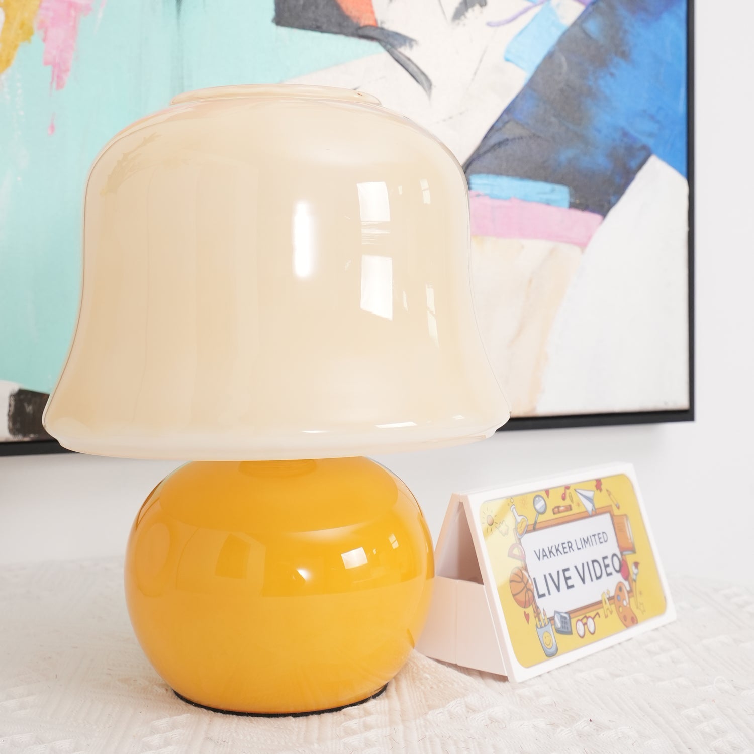 Creamy Mushroom Table Lamp - Blowlighting