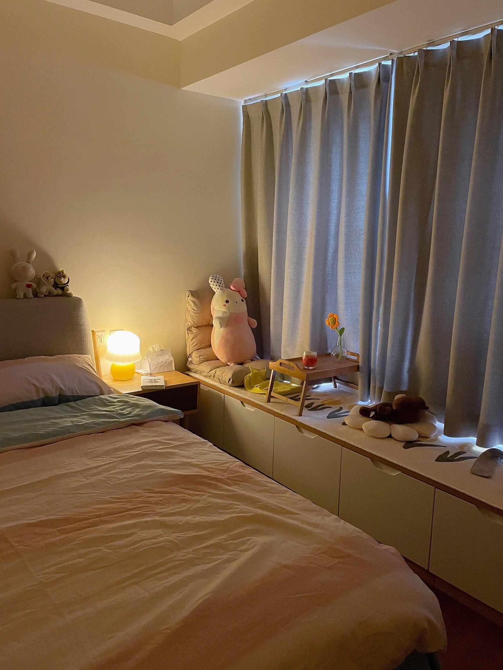 Creamy Mushroom Table Lamp - Blowlighting