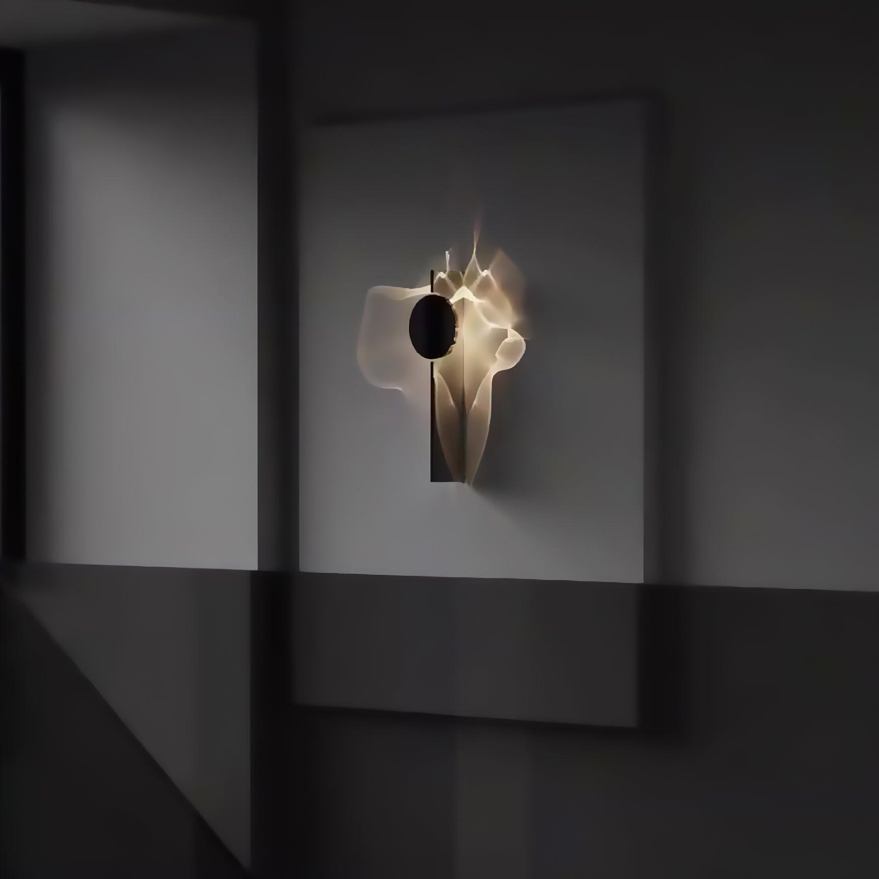 Creative Light And Shadow Wall Lamp - Blowlighting
