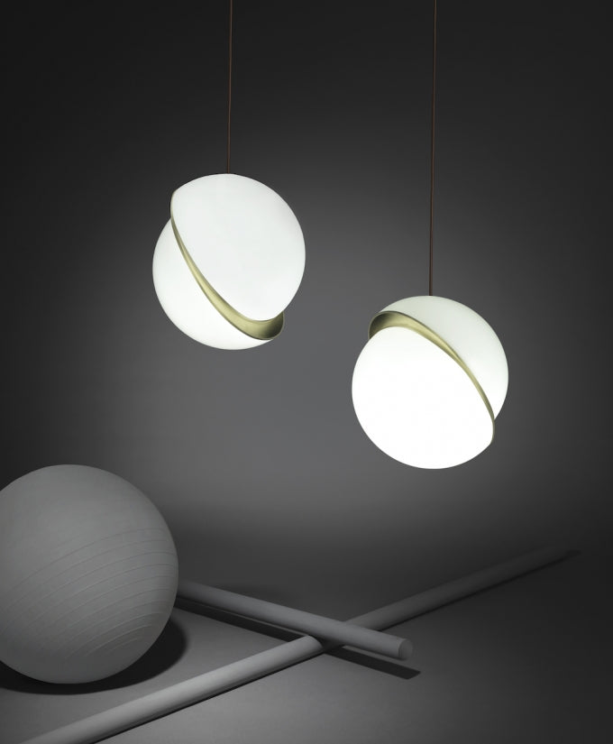 Crescent Pendant Lamp - Blowlighting