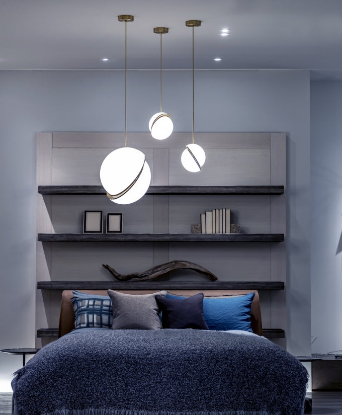 Crescent Pendant Lamp - Blowlighting