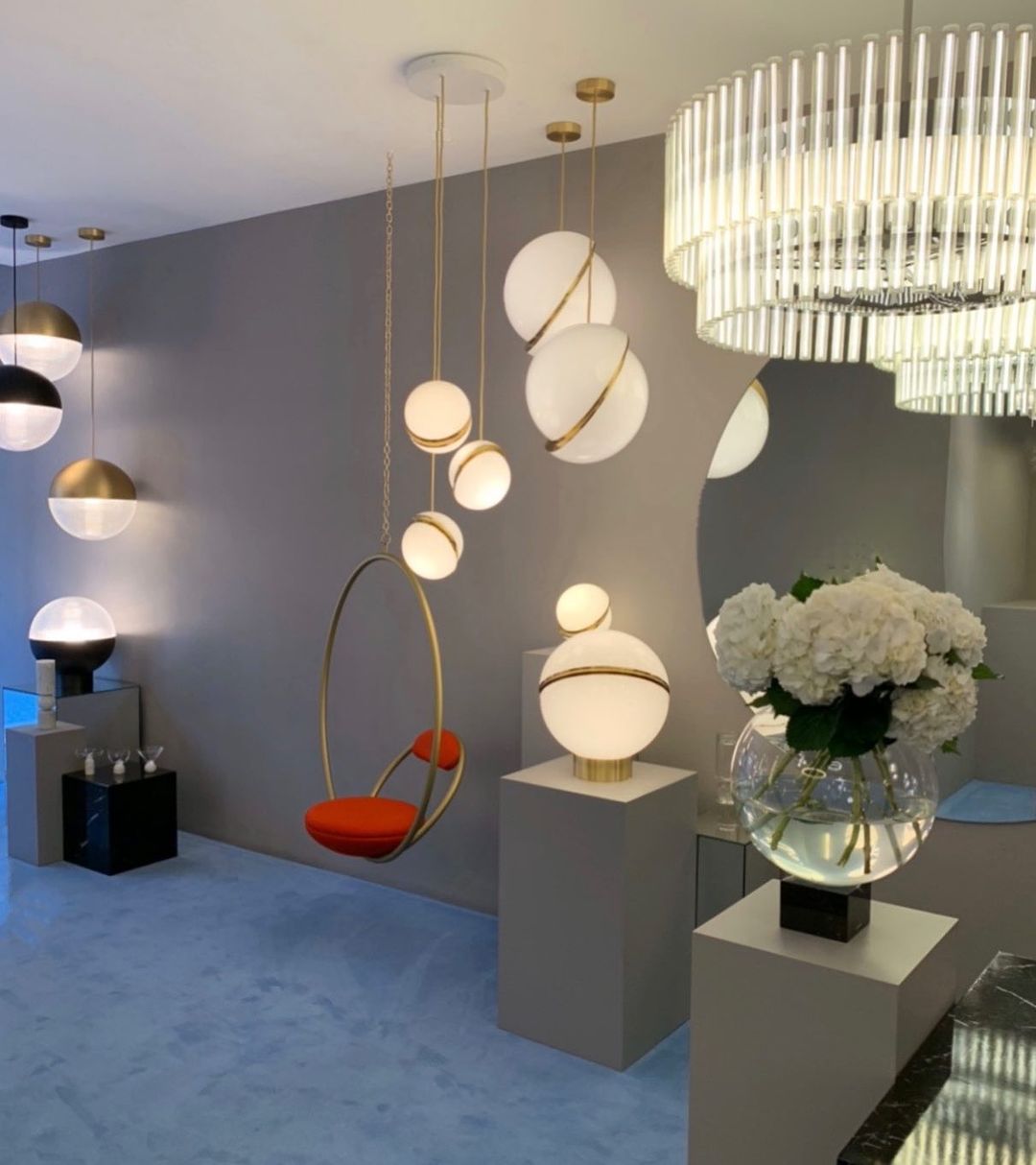 Crescent Pendant Lamp - Blowlighting