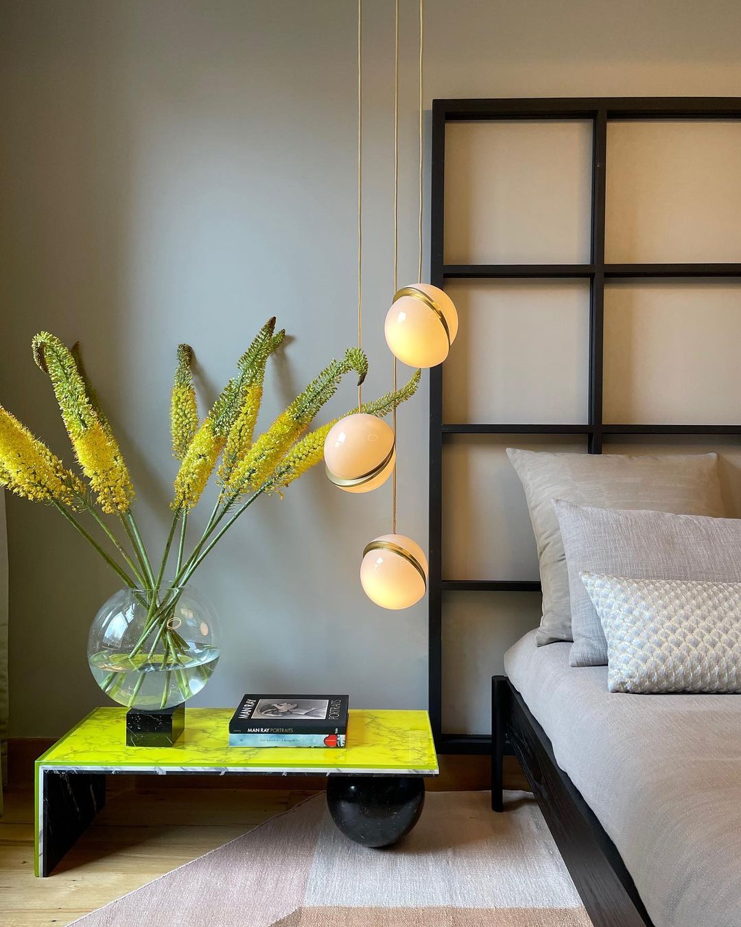 Crescent Pendant Lamp - Blowlighting