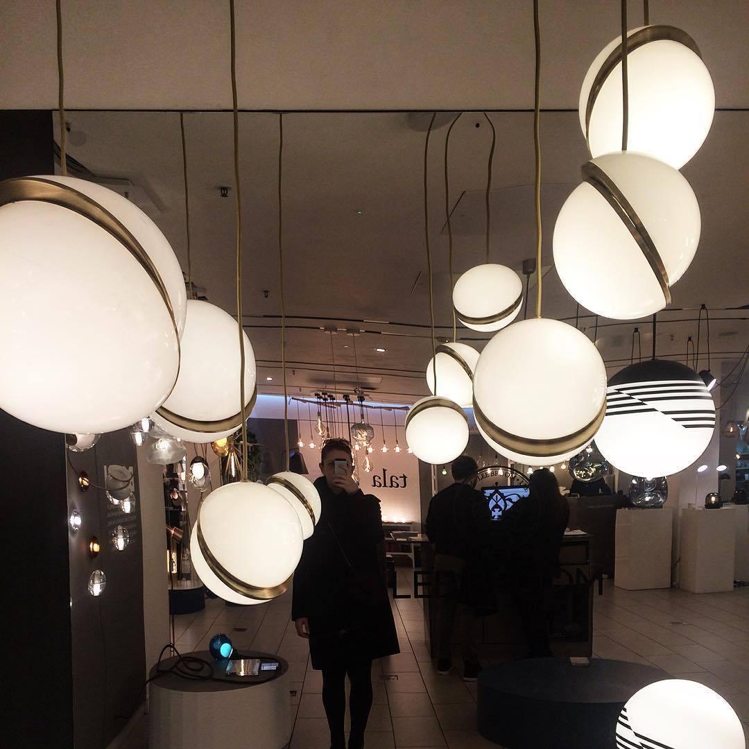 Crescent Pendant Lamp - Blowlighting