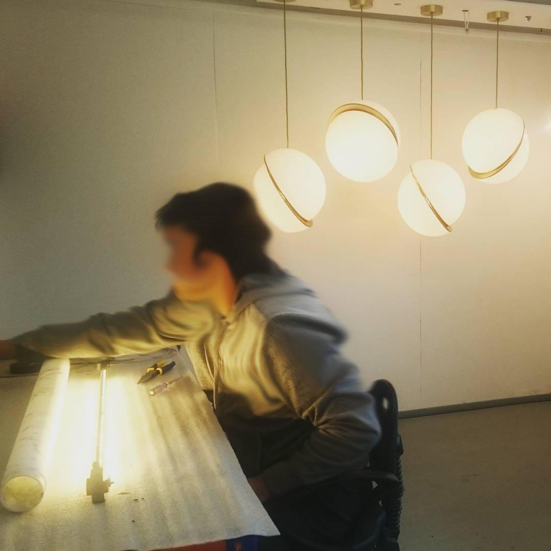 Crescent Pendant Lamp - Blowlighting