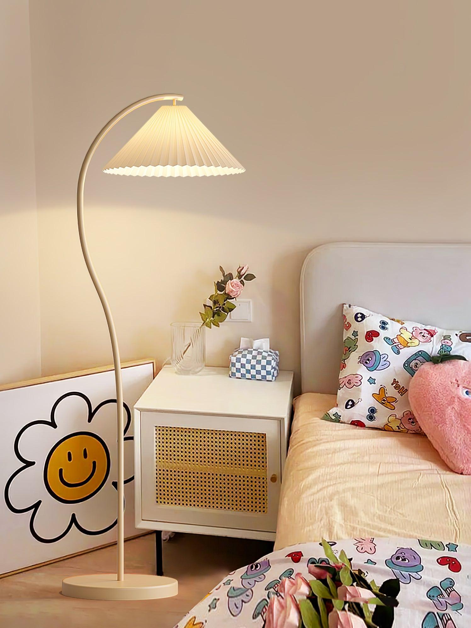 Crescini Pleated Floor Lamp - Blowlighting