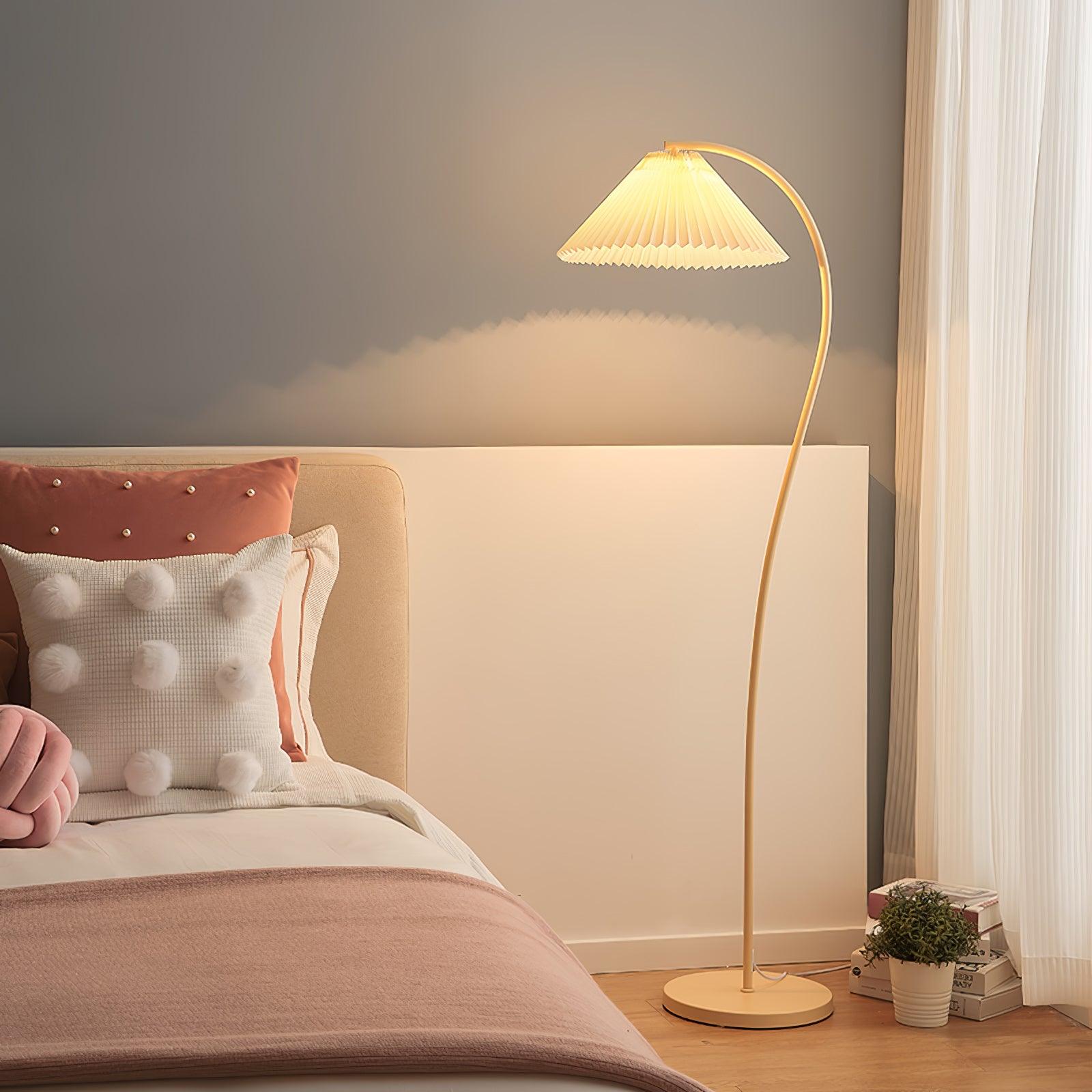 Crescini Pleated Floor Lamp - Blowlighting