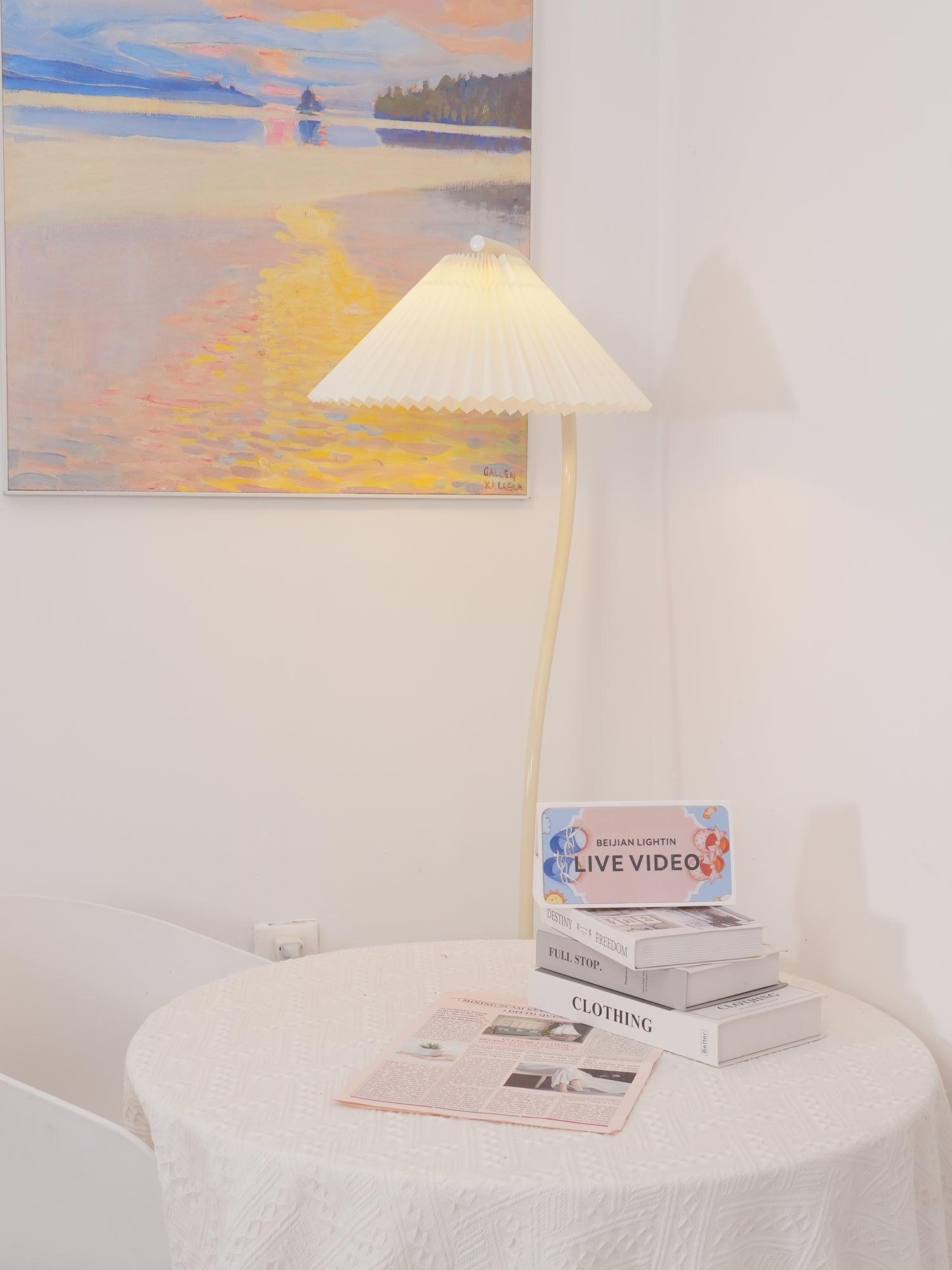 Crescini Pleated Floor Lamp - Blowlighting