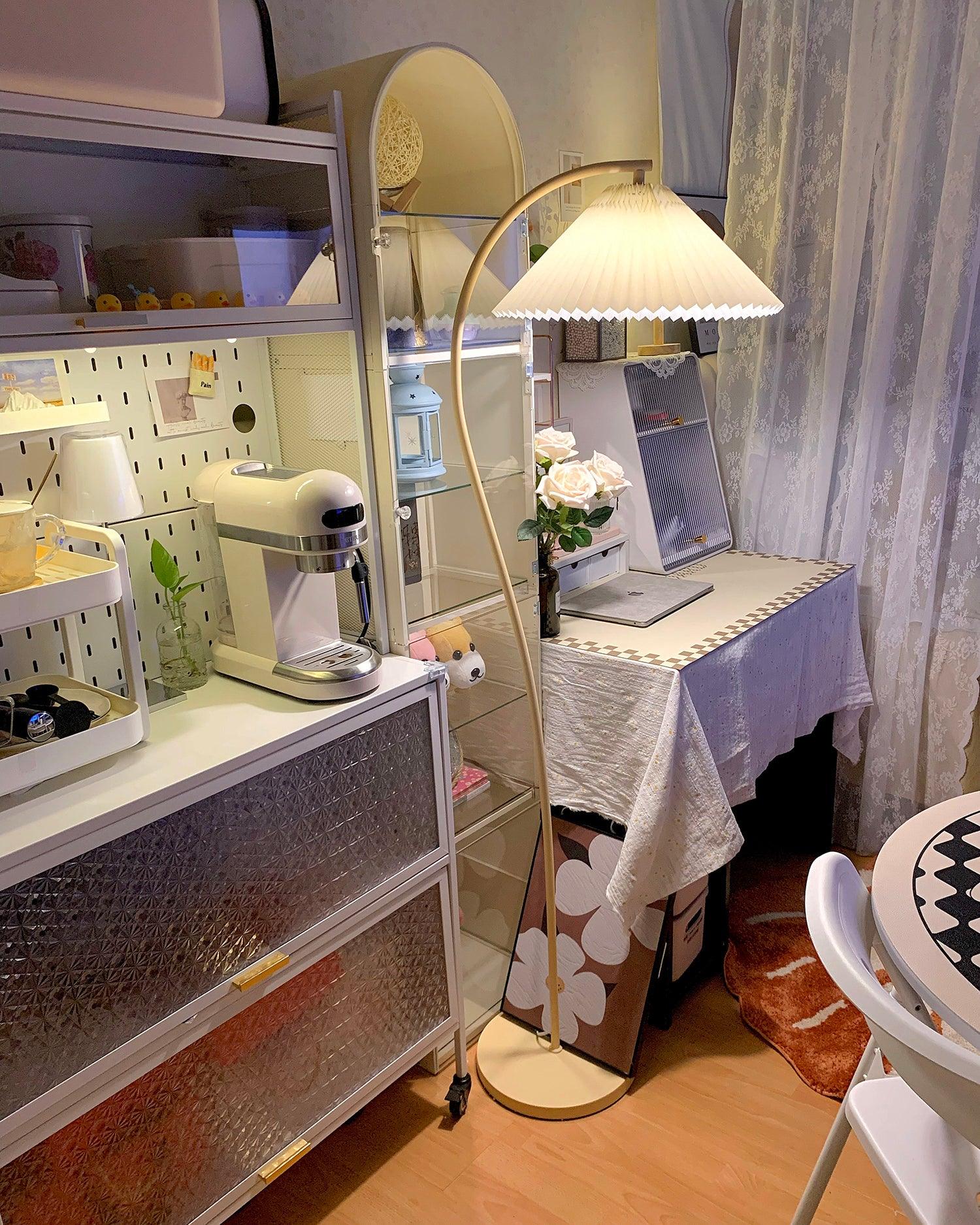 Crescini Pleated Floor Lamp - Blowlighting