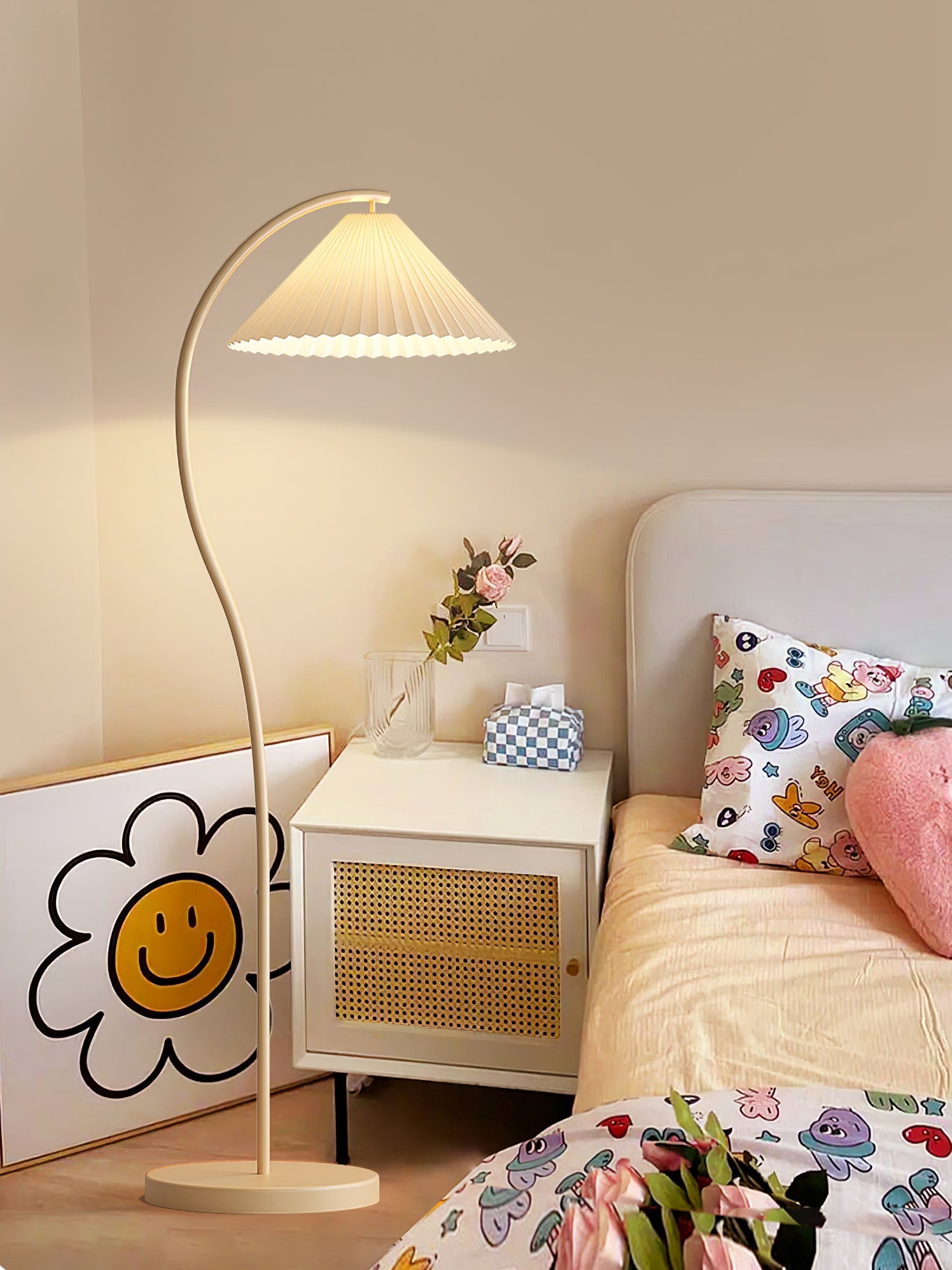 Crescini Pleated Floor Lamp - Blowlighting