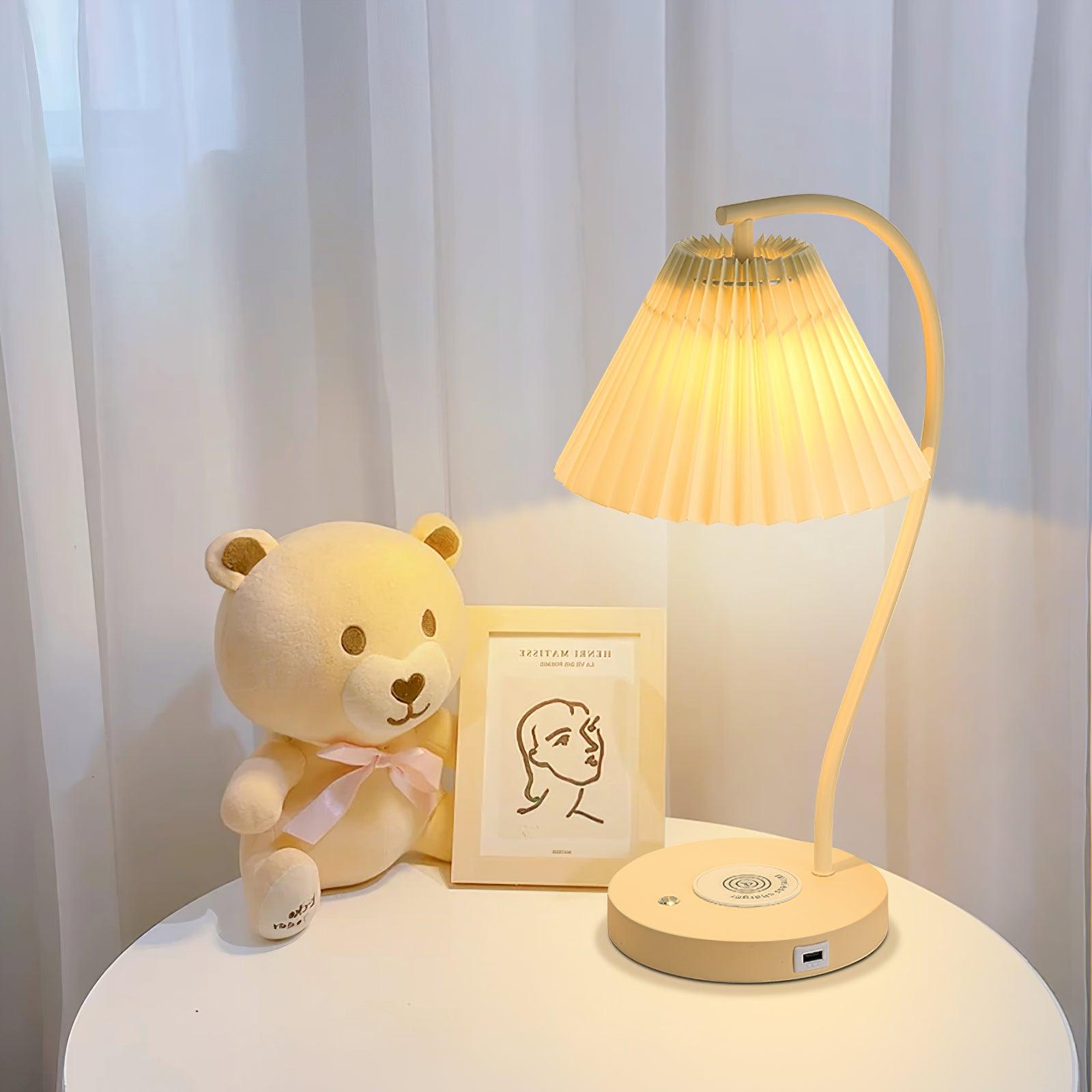 Crescini Pleated Table Lamp - Blowlighting